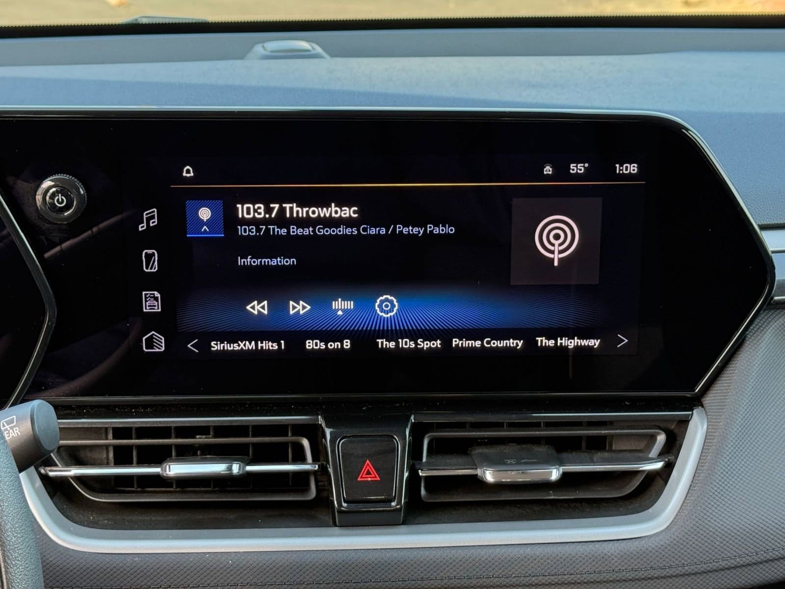 Thumbnail: 2025 Chevrolet TrailBlazer - 21