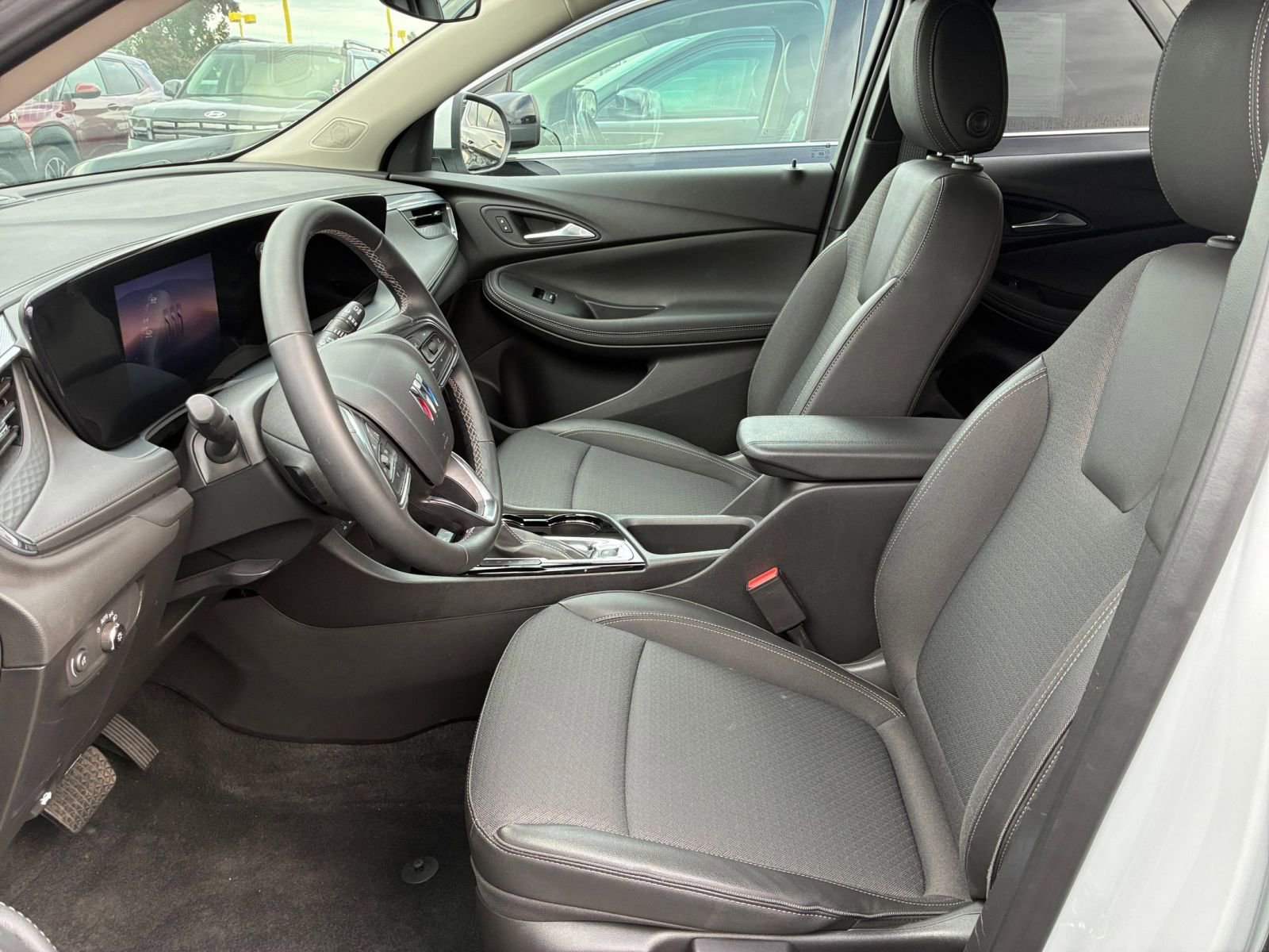 Thumbnail: 2025 Buick Encore GX - 27