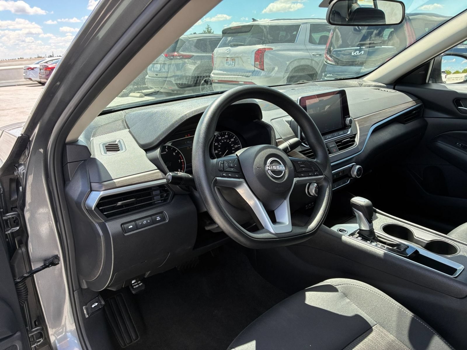 Thumbnail: 2025 Nissan Altima - 33