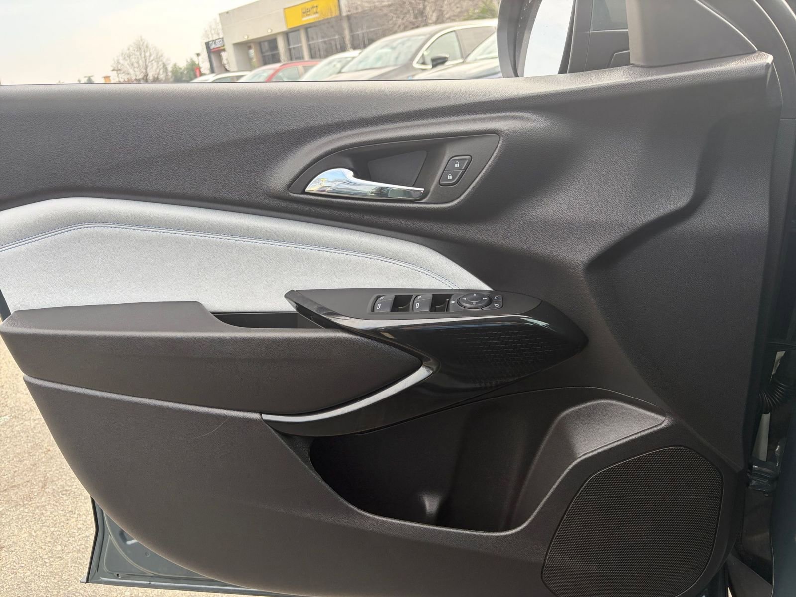 Thumbnail: 2025 Chevrolet Trax - 20