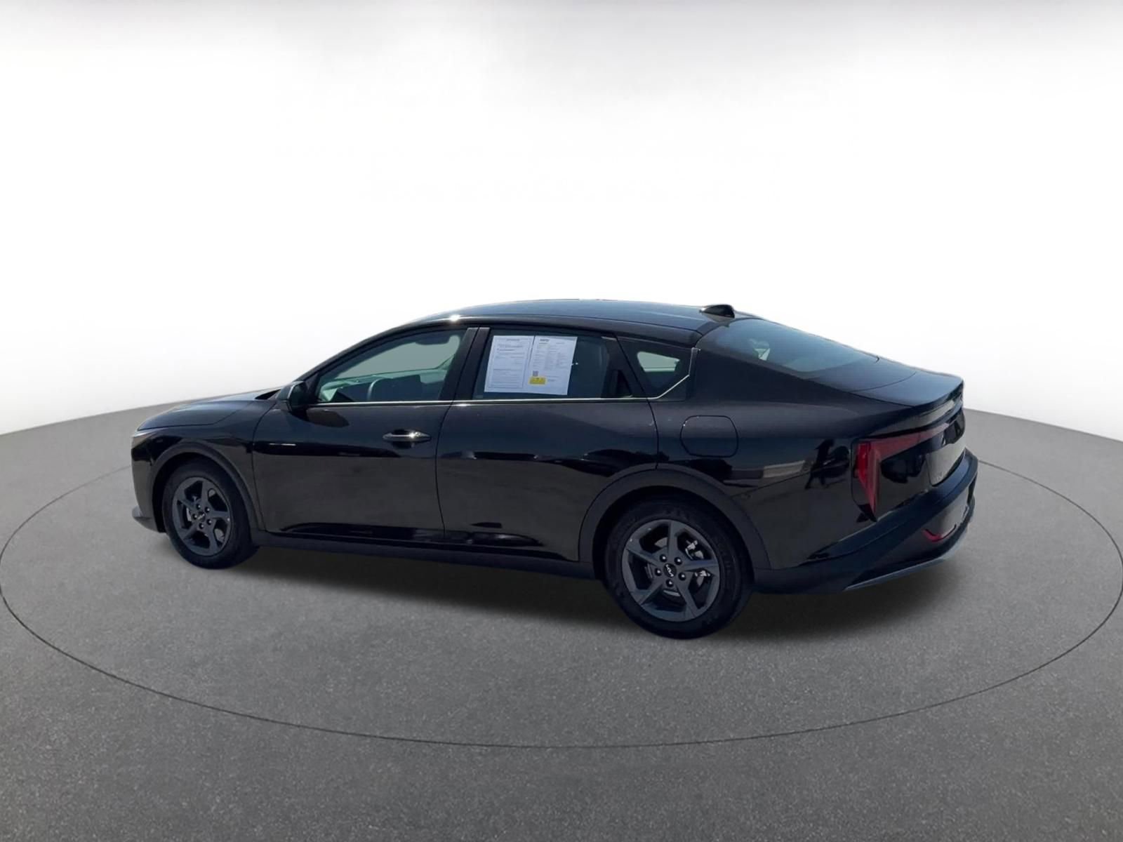 Thumbnail: 2025 Kia K4 - 10