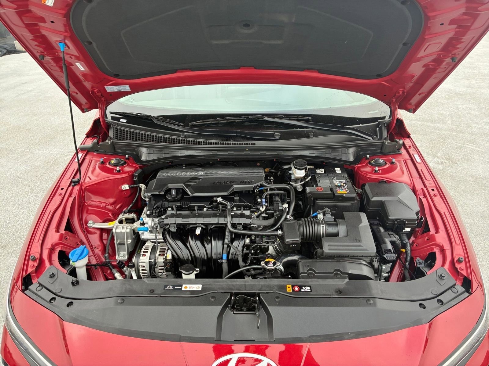 Thumbnail: 2025 Hyundai Elantra - 32