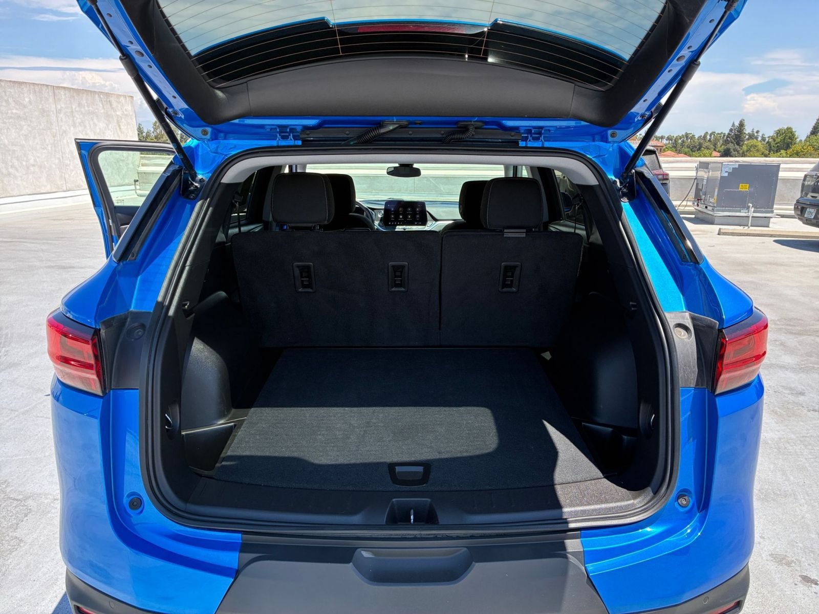 Thumbnail: 2026 Chevrolet Blazer - 32