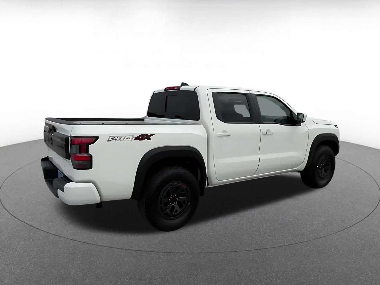 Thumbnail: 2026 Nissan Frontier - 14