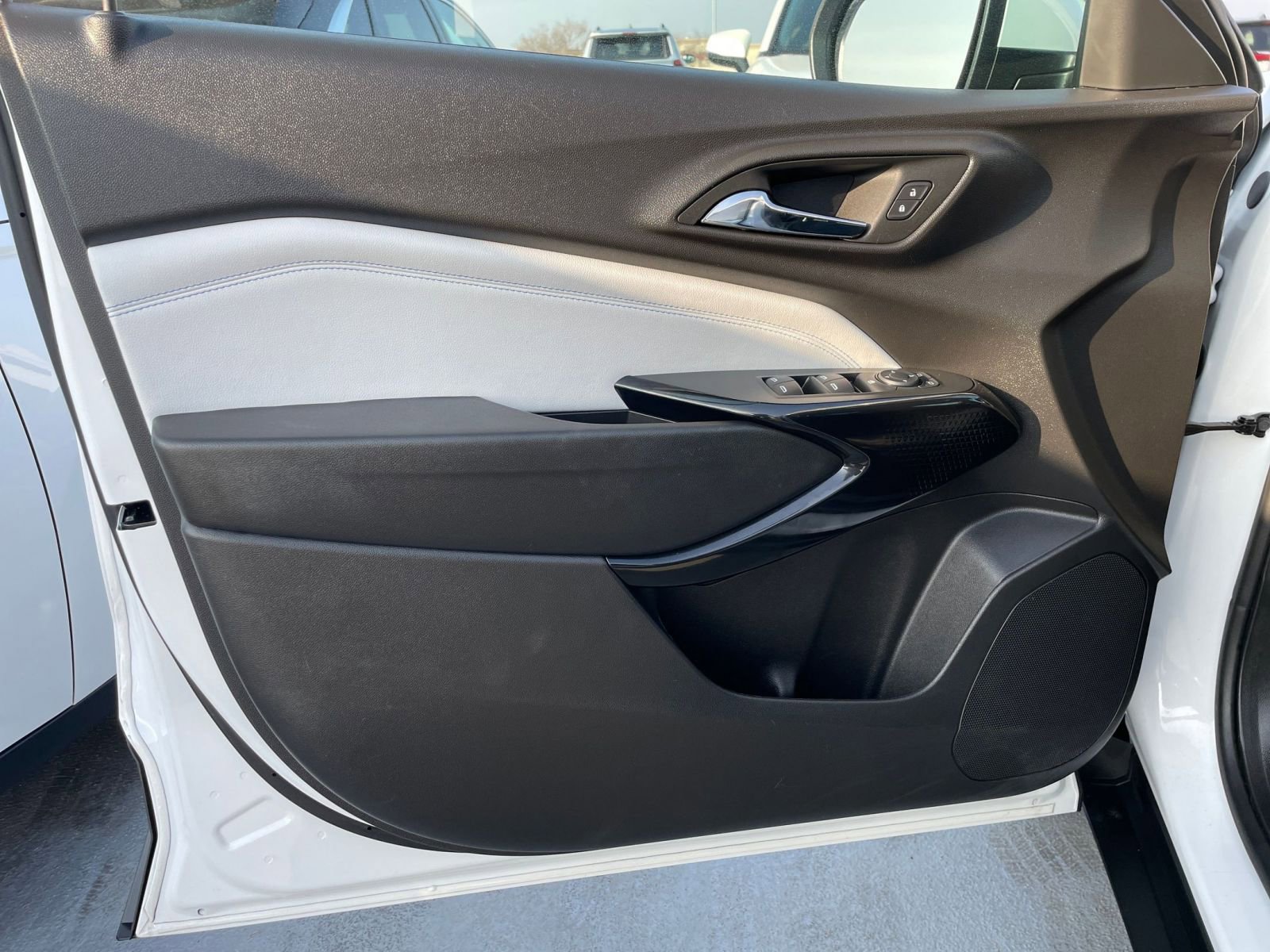 Thumbnail: 2025 Chevrolet Trax - 20