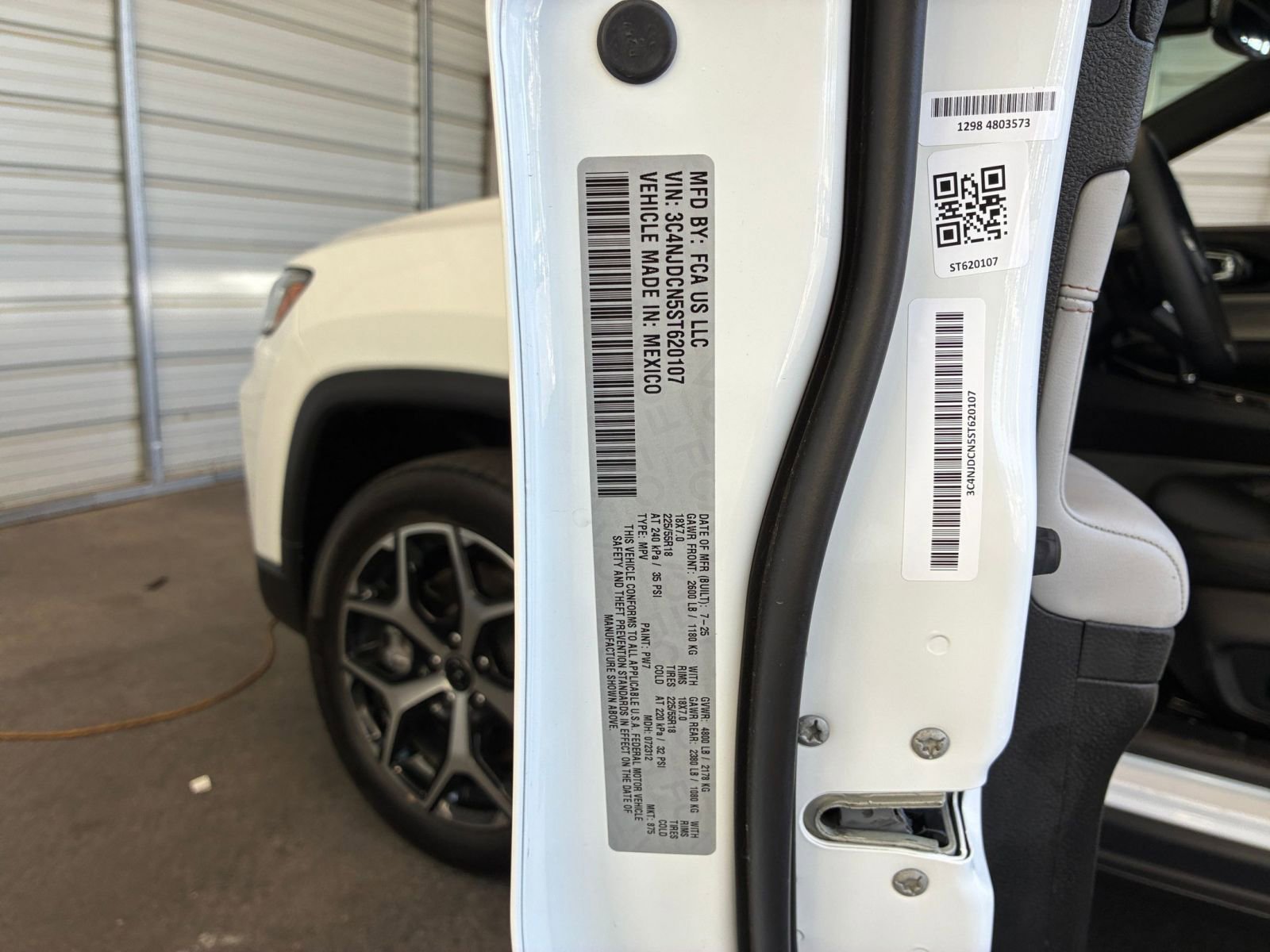 Thumbnail: 2025 Jeep Compass - 29