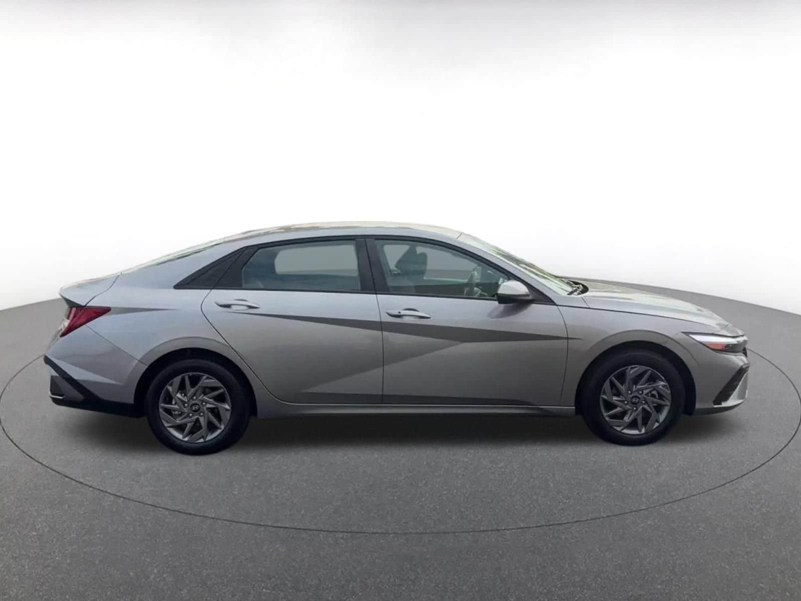 Thumbnail: 2026 Hyundai Elantra - 15