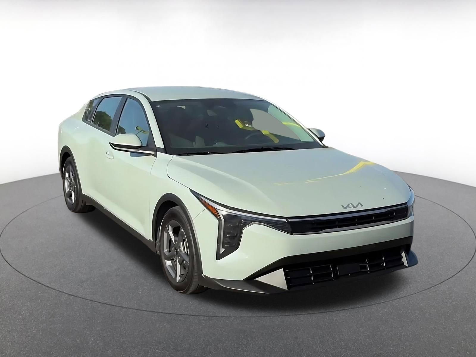 Thumbnail: 2025 Kia K4 - 3