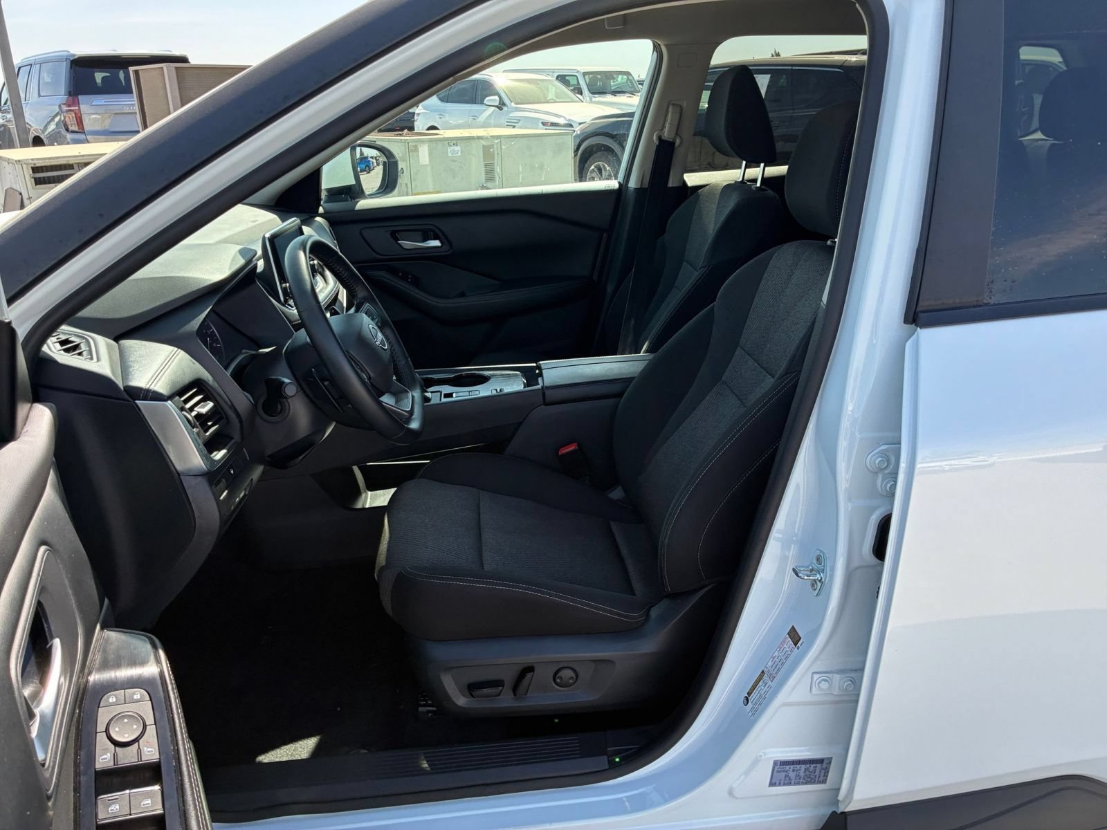 Thumbnail: 2025 Nissan Rogue - 28