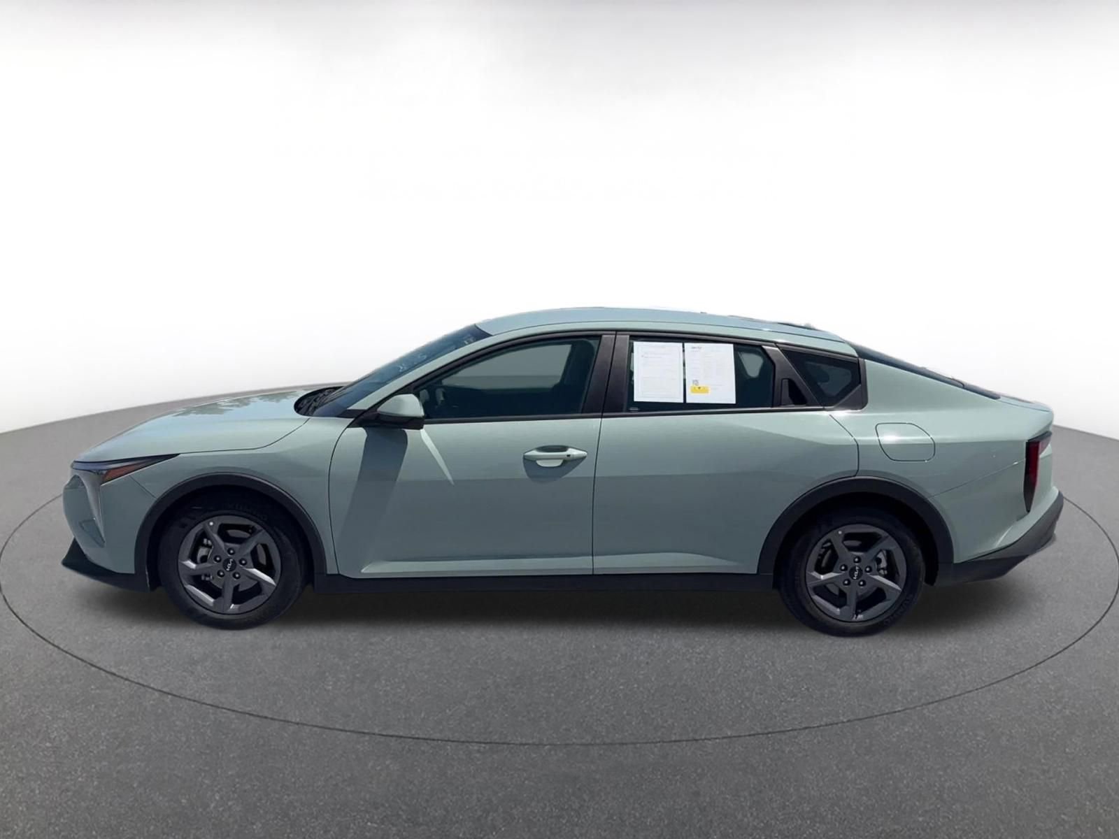 Thumbnail: 2025 Kia K4 - 9