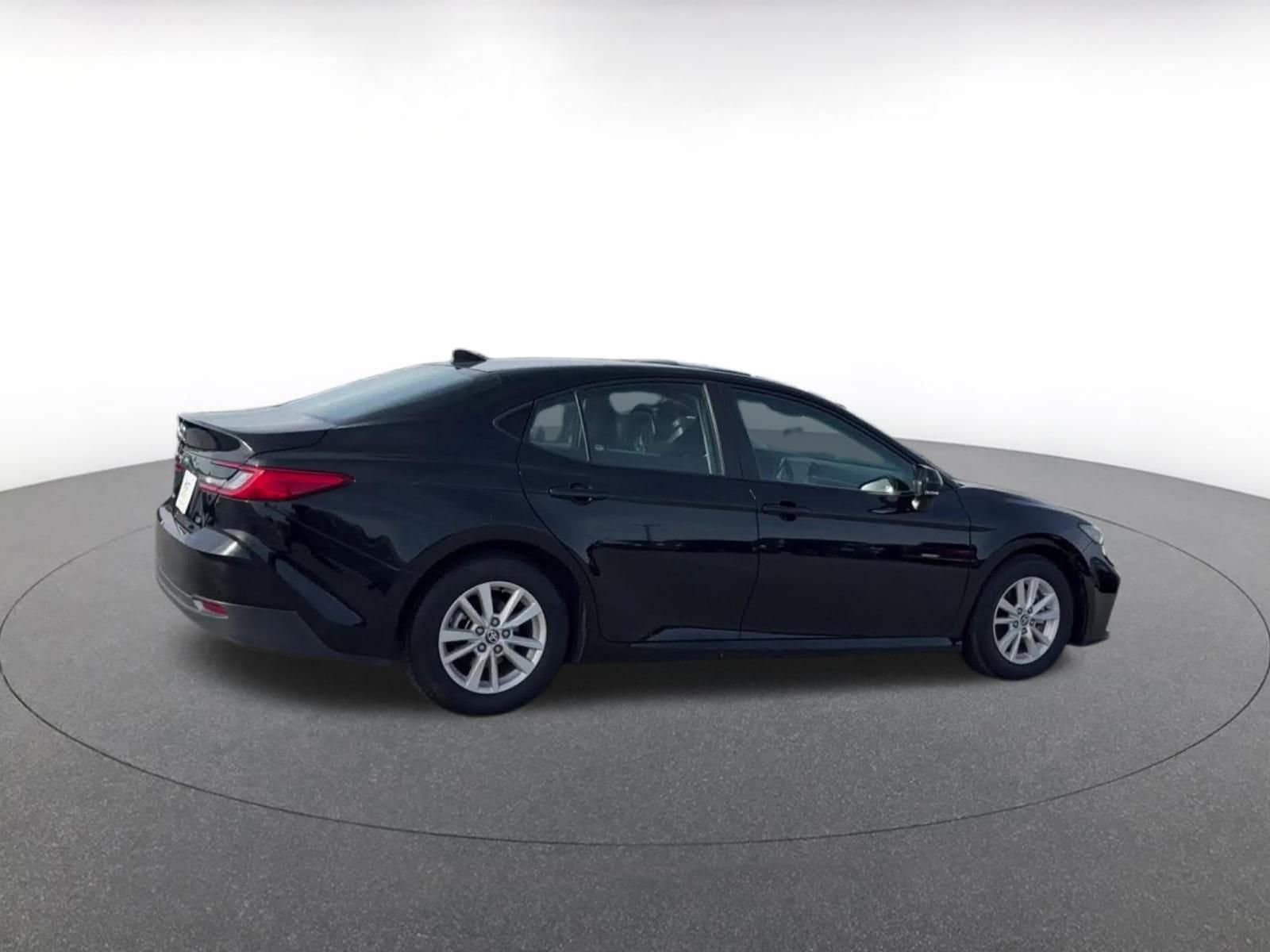 Thumbnail: 2025 Toyota Camry - 15