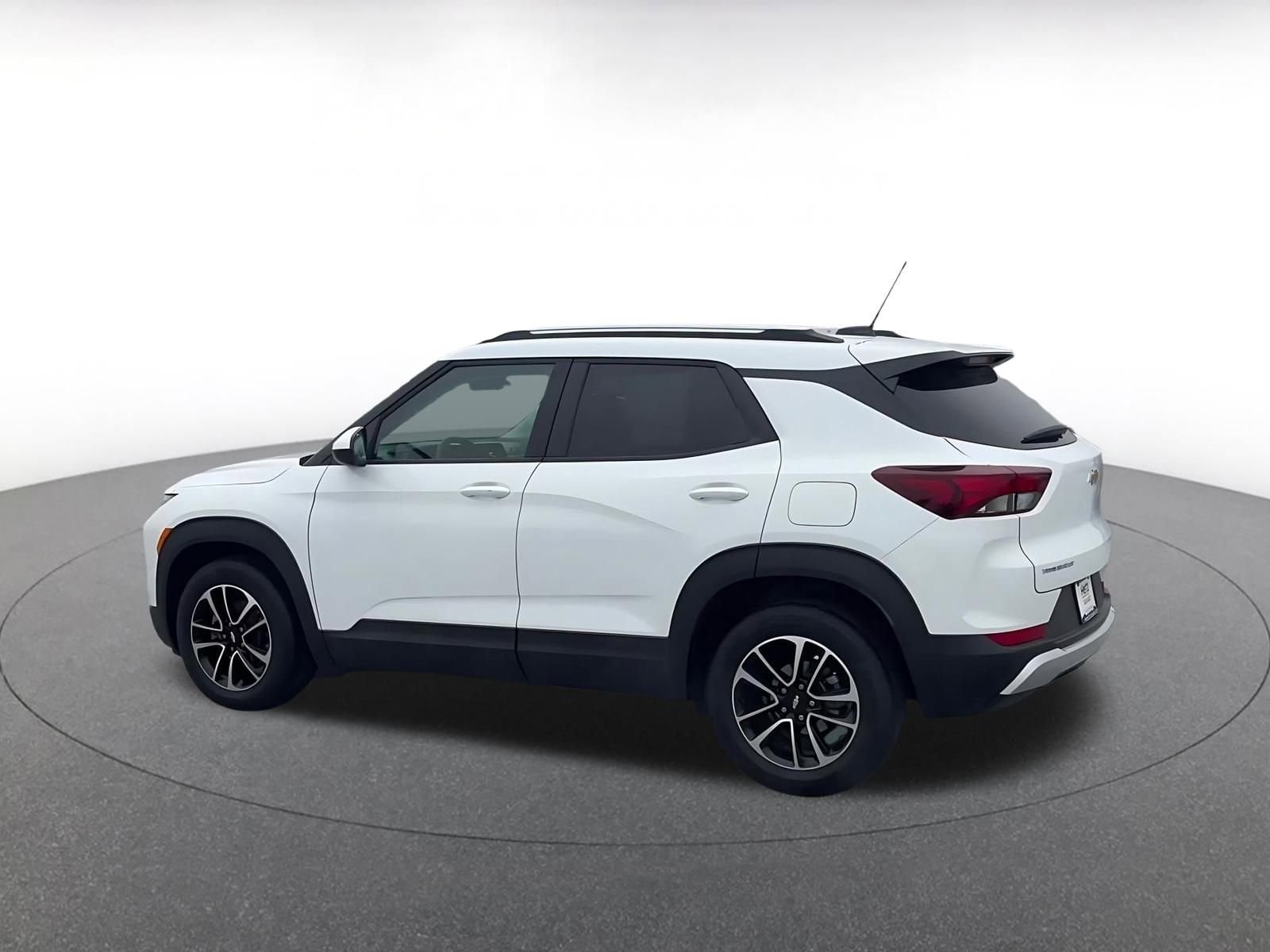 Thumbnail: 2025 Chevrolet TrailBlazer - 10