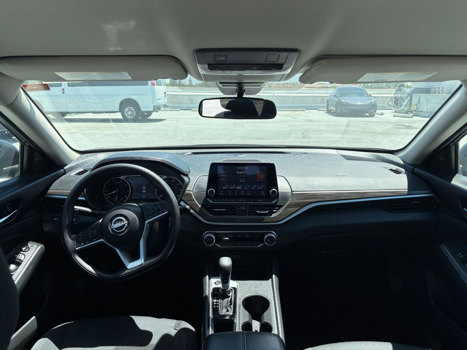 Thumbnail: 2025 Nissan Altima - 33