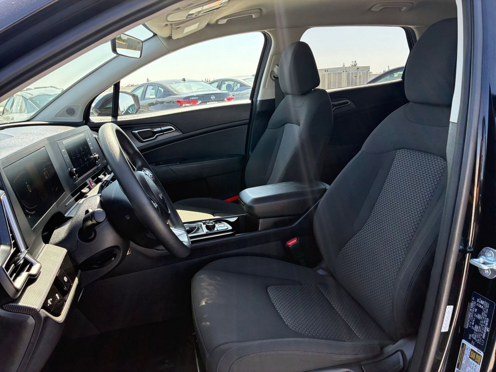 Thumbnail: 2025 Kia Sportage - 24