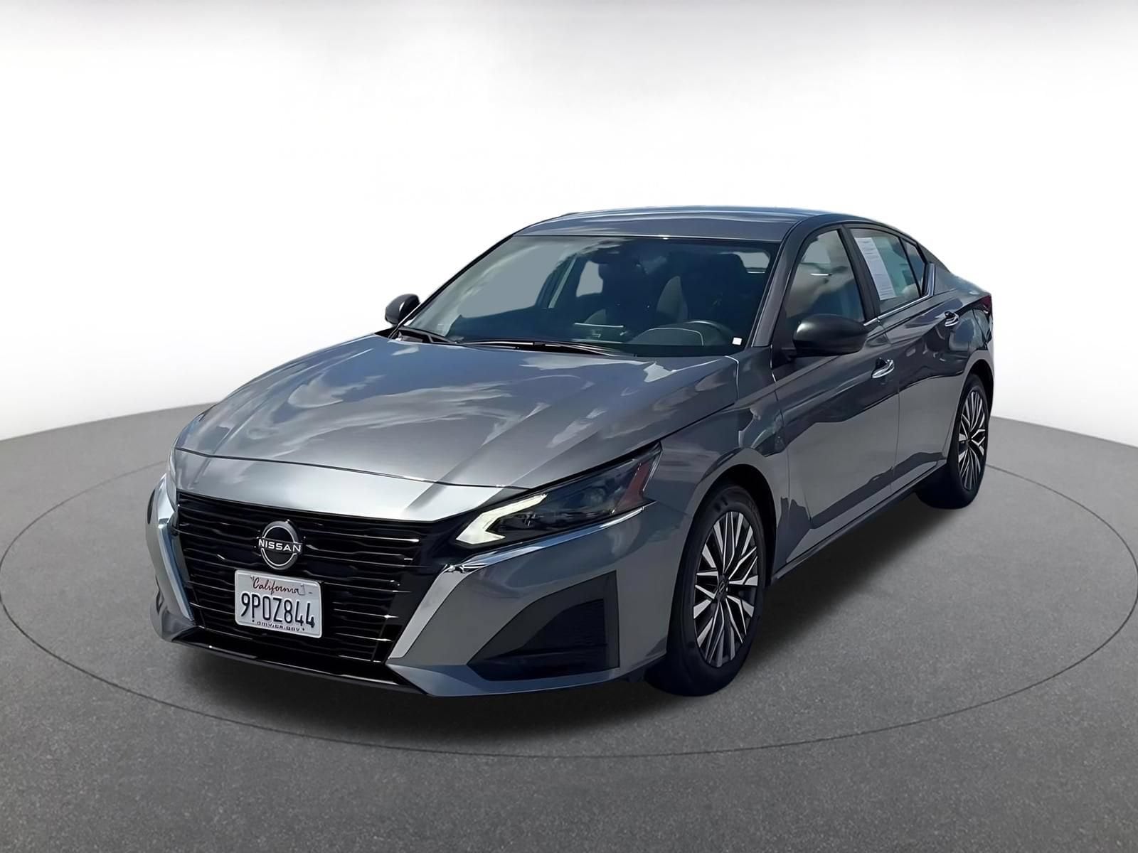 Thumbnail: 2025 Nissan Altima - 5