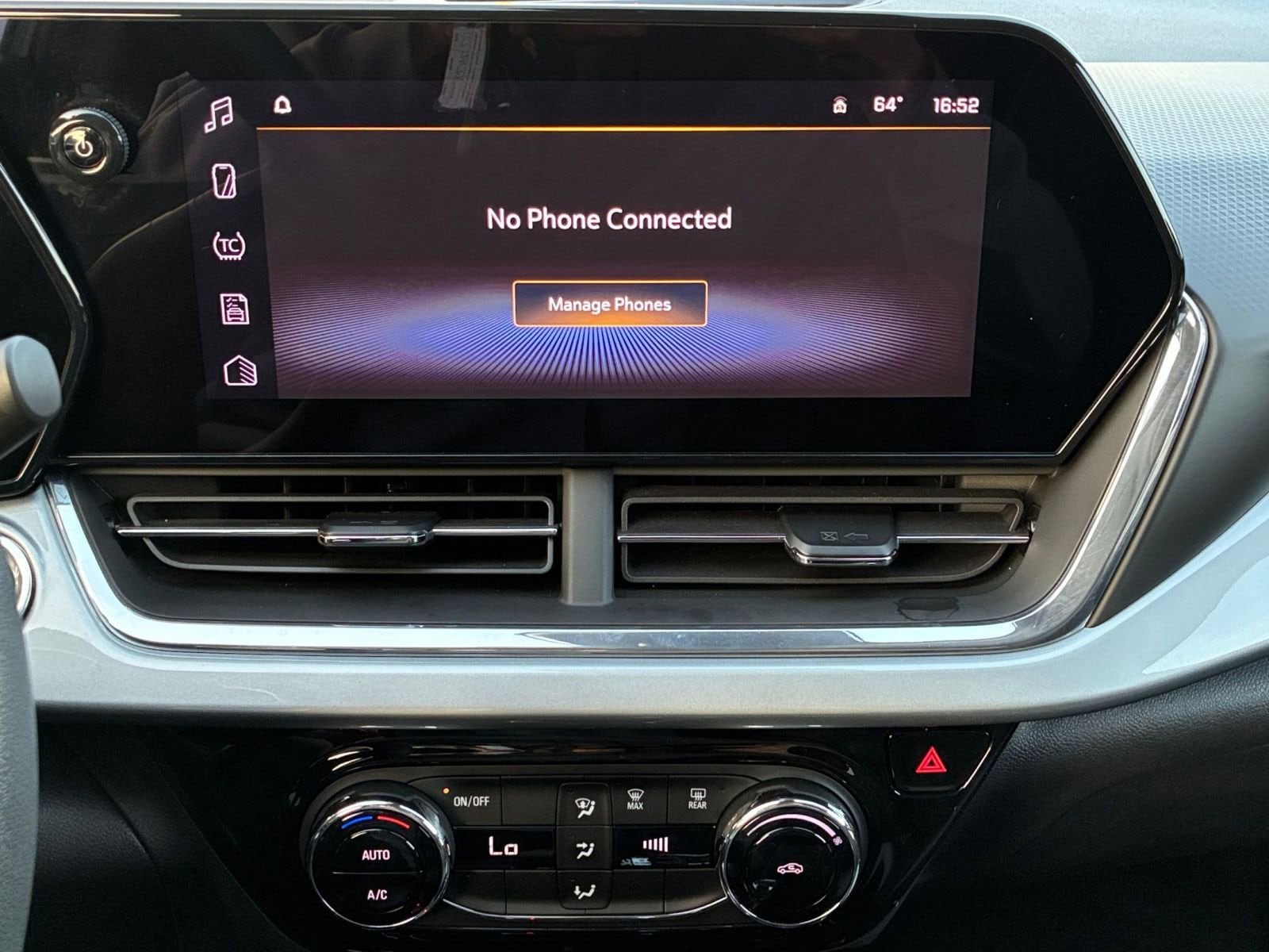 Thumbnail: 2025 Chevrolet Trax - 17