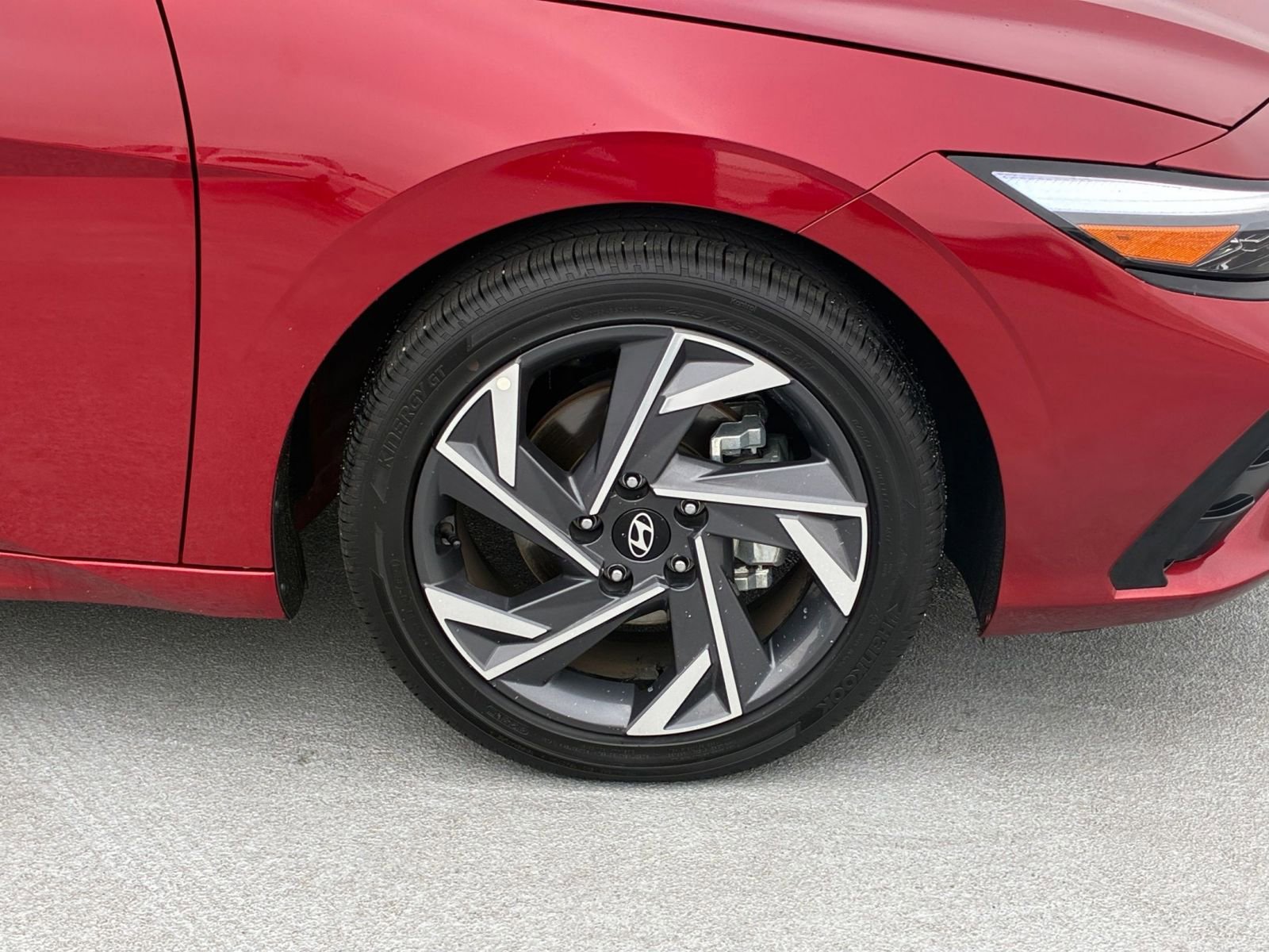 Thumbnail: 2025 Hyundai Elantra - 30