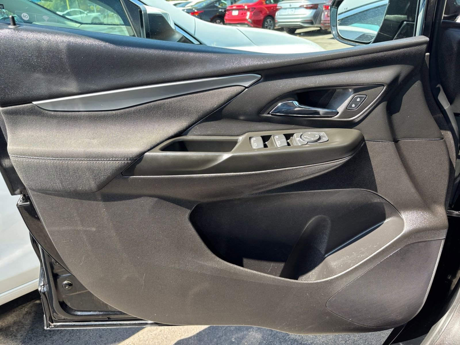 Thumbnail: 2023 Chevrolet Bolt EV - 24