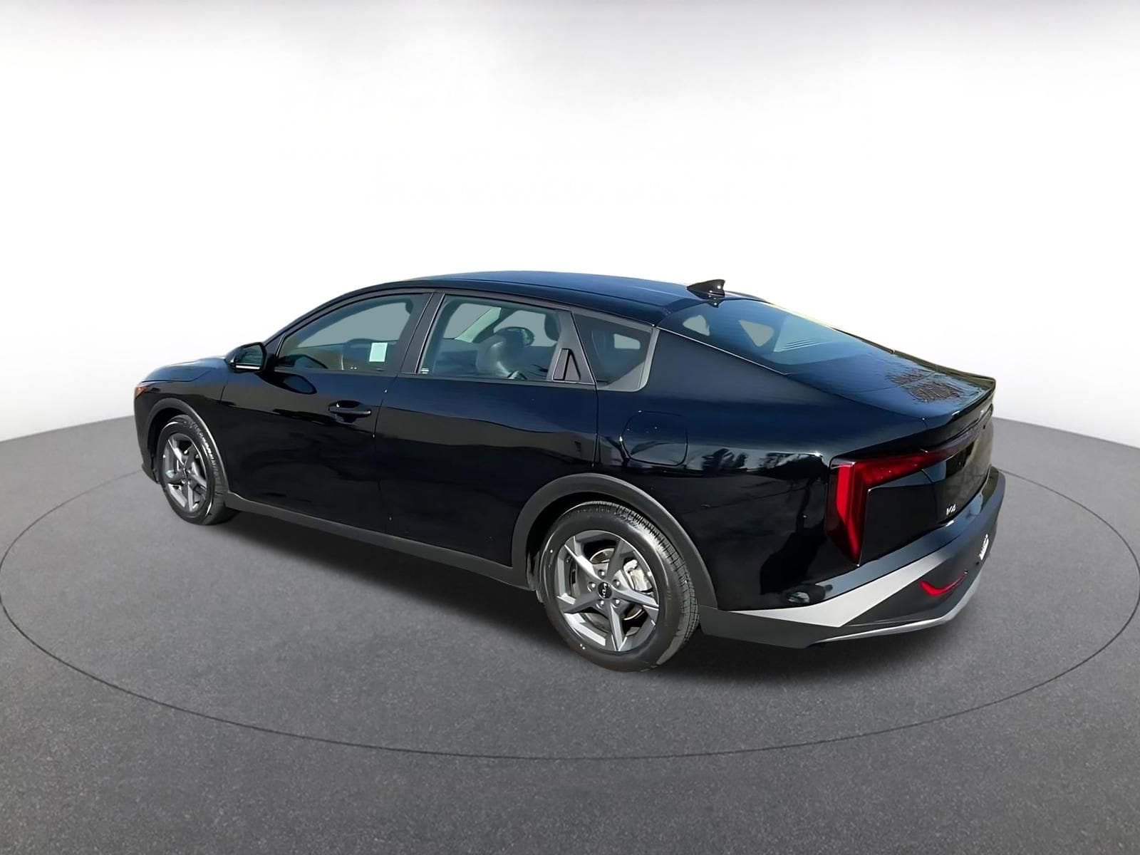 Thumbnail: 2025 Kia K4 - 10