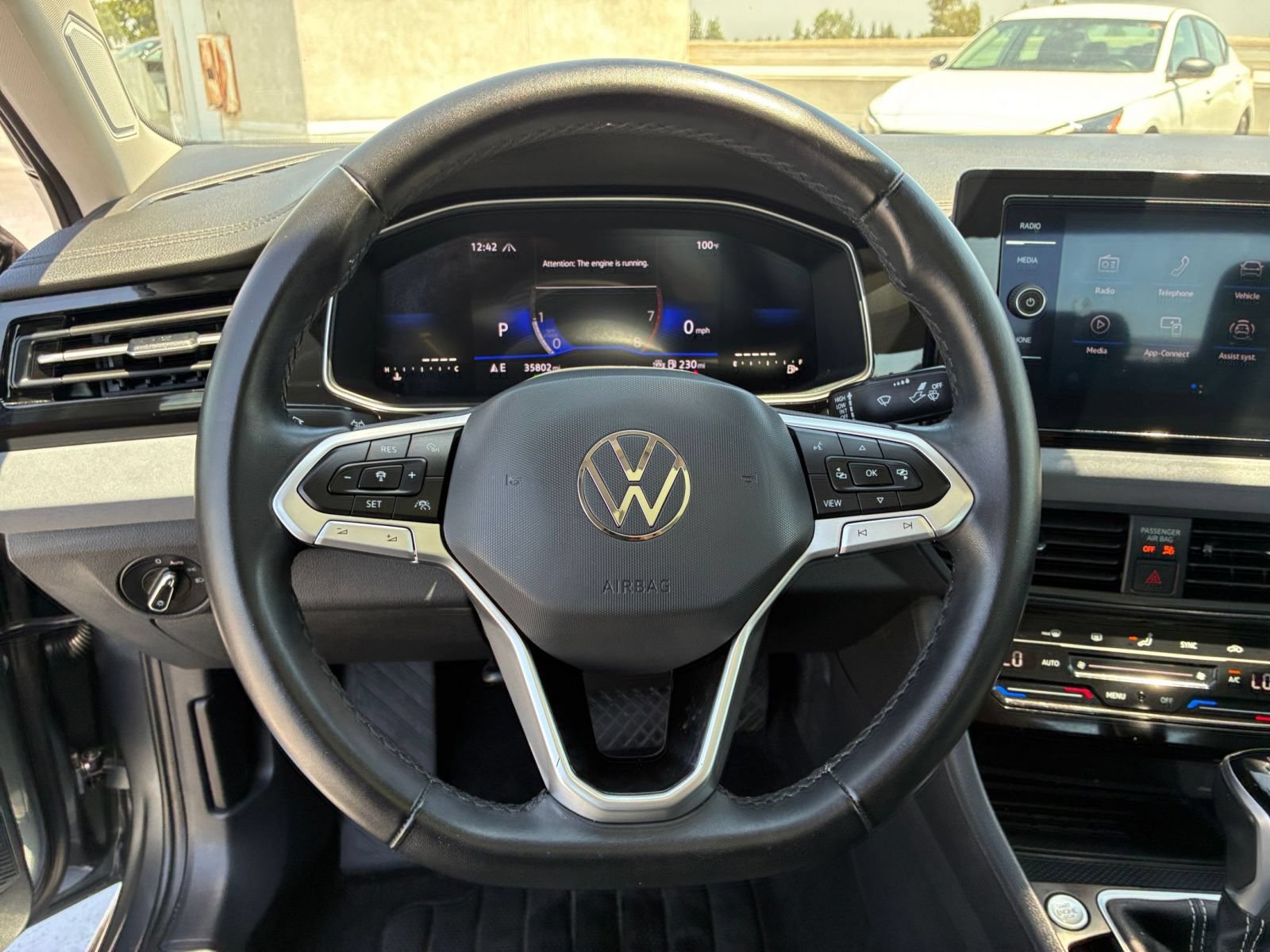Thumbnail: 2025 Volkswagen Jetta - 28