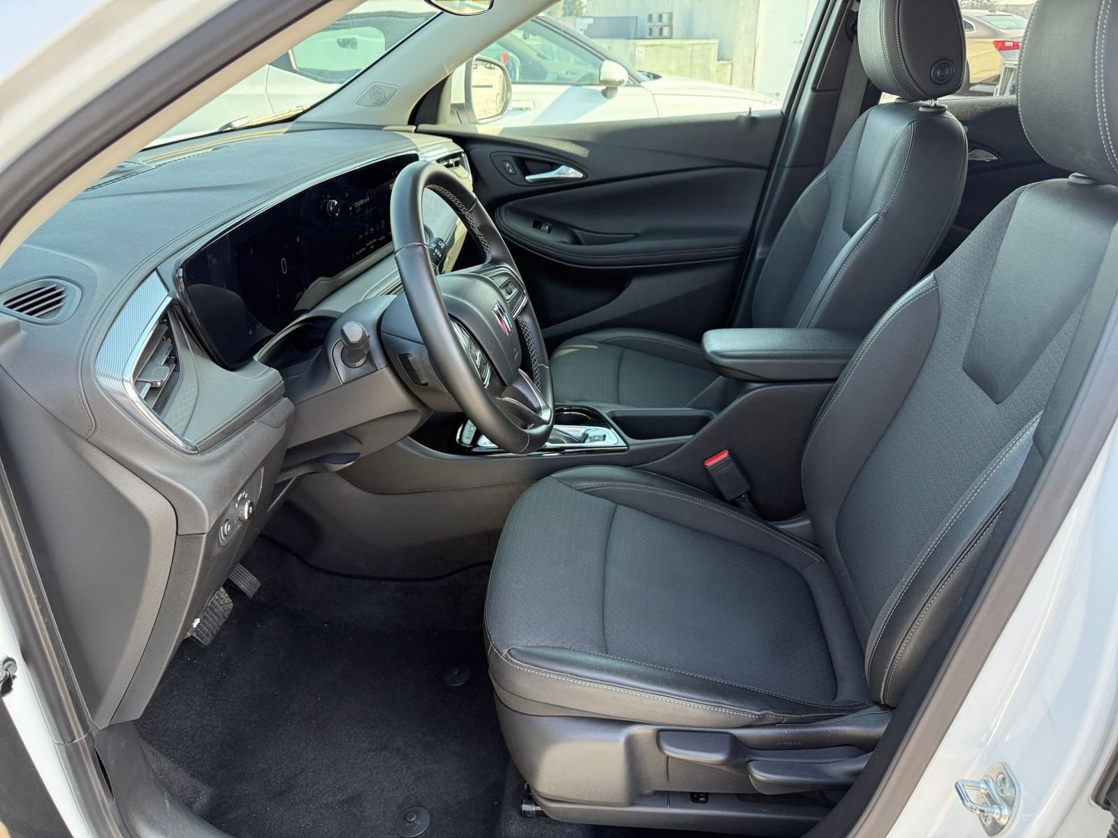 Thumbnail: 2025 Buick Encore GX - 27