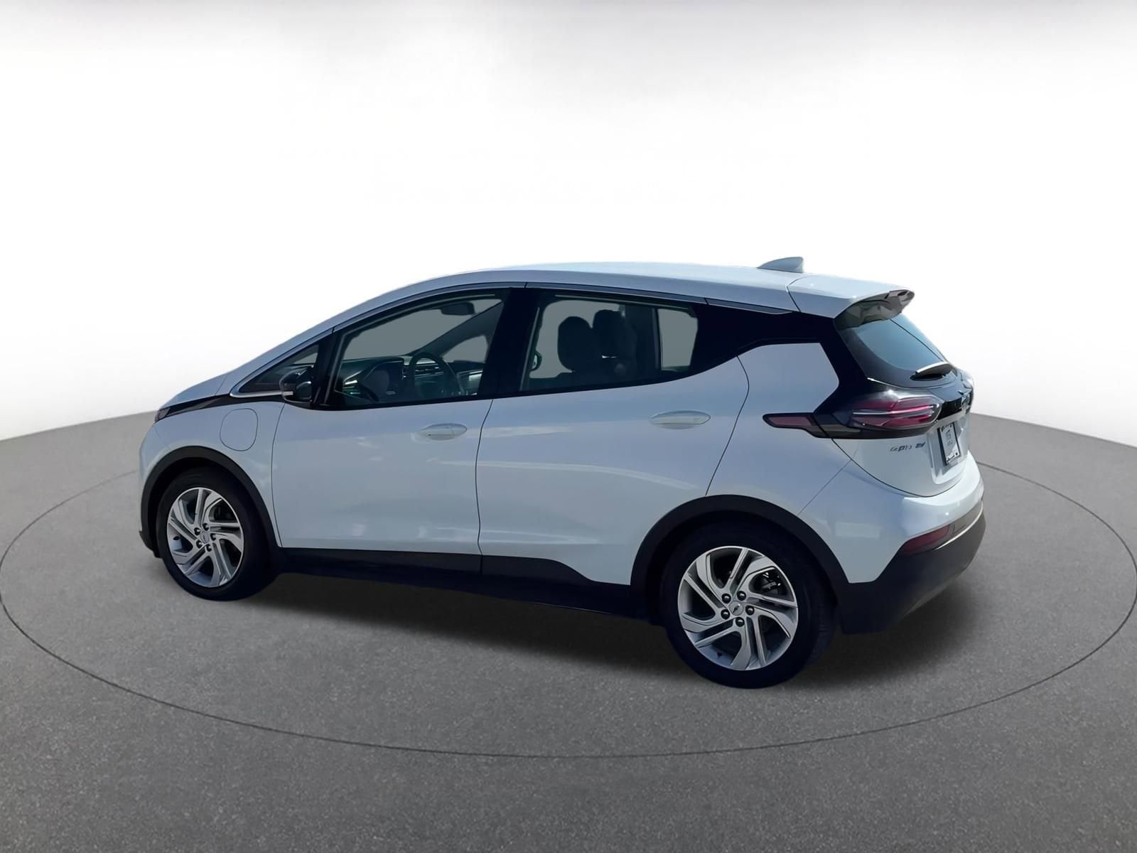 Thumbnail: 2023 Chevrolet Bolt EV - 10