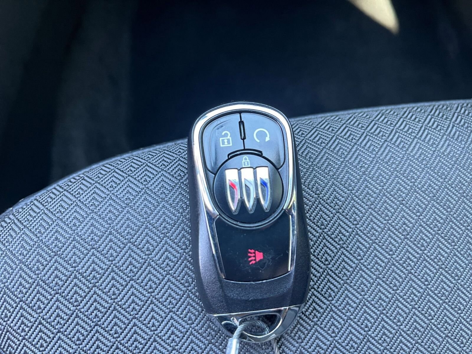 Thumbnail: 2025 Buick Encore GX - 22