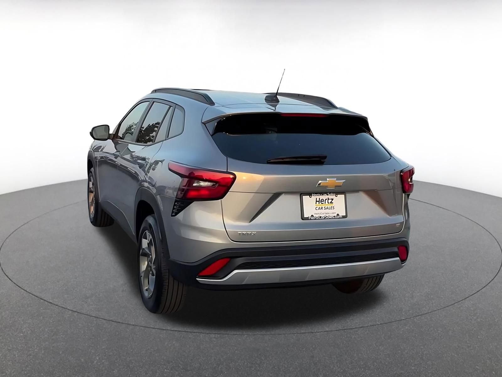 Thumbnail: 2025 Chevrolet Trax - 11