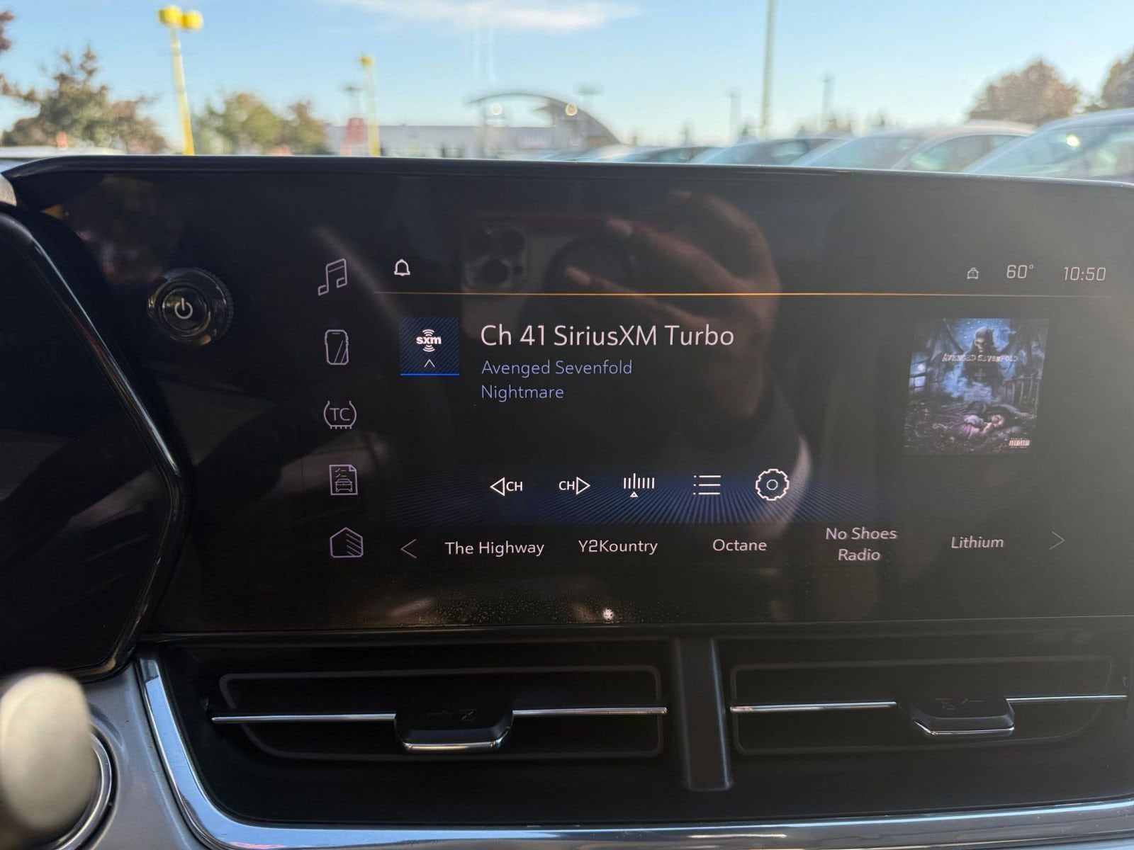 Thumbnail: 2025 Chevrolet Trax - 21