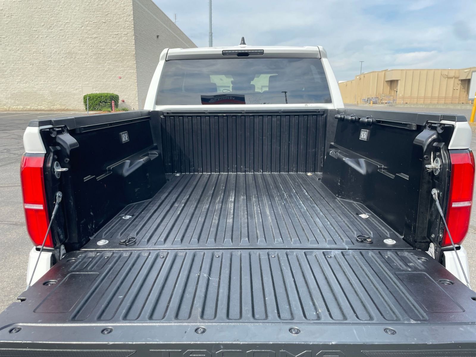 Thumbnail: 2024 Toyota Tacoma - 29