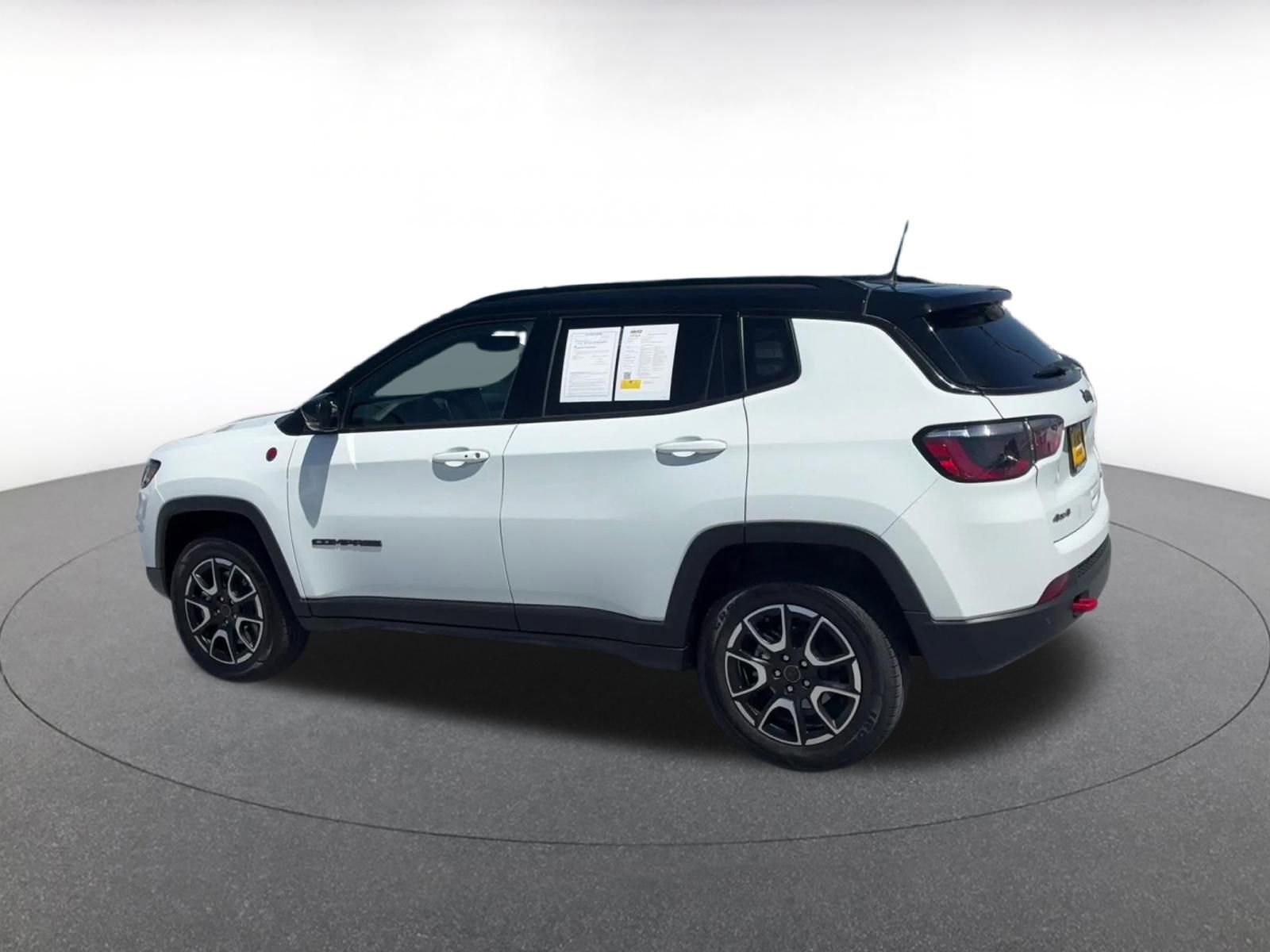 Thumbnail: 2025 Jeep Compass - 10