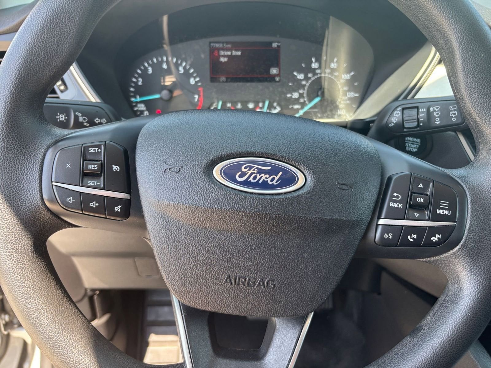 Thumbnail: 2022 Ford Escape - 25