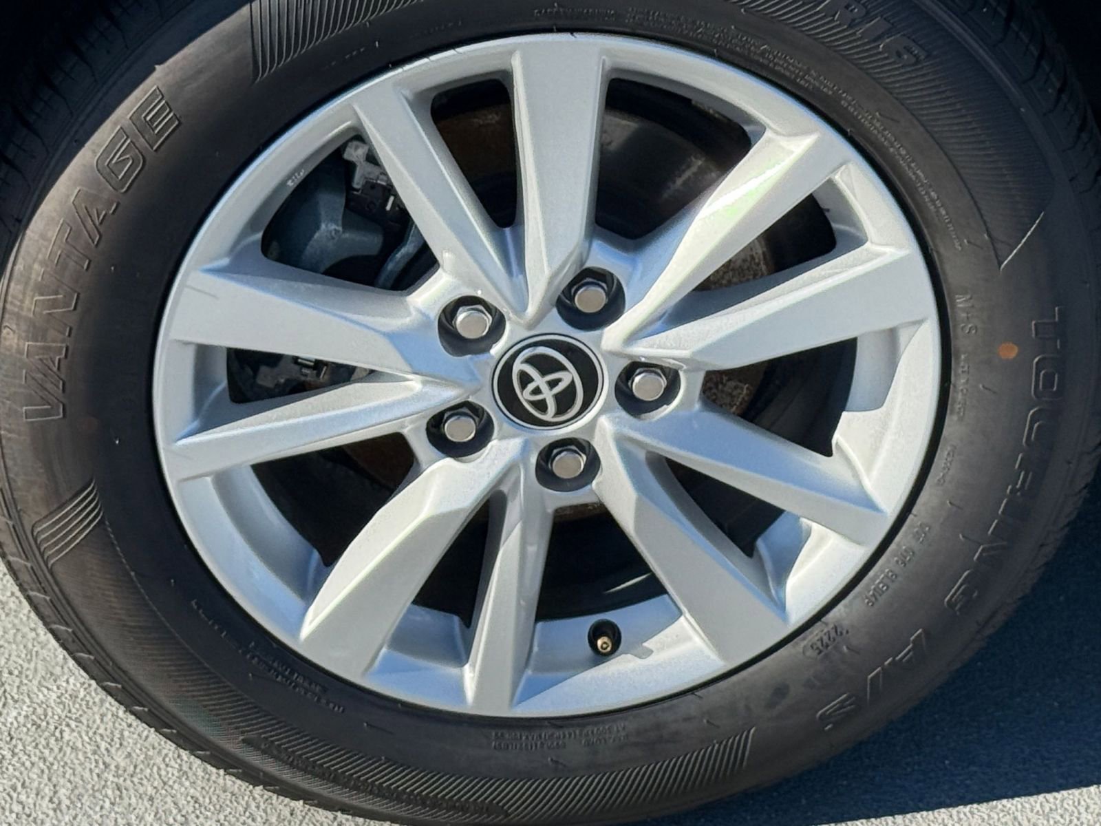 Thumbnail: 2025 Toyota Camry - 29