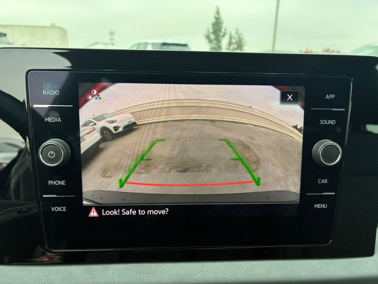 Thumbnail: 2025 Volkswagen Jetta - 17