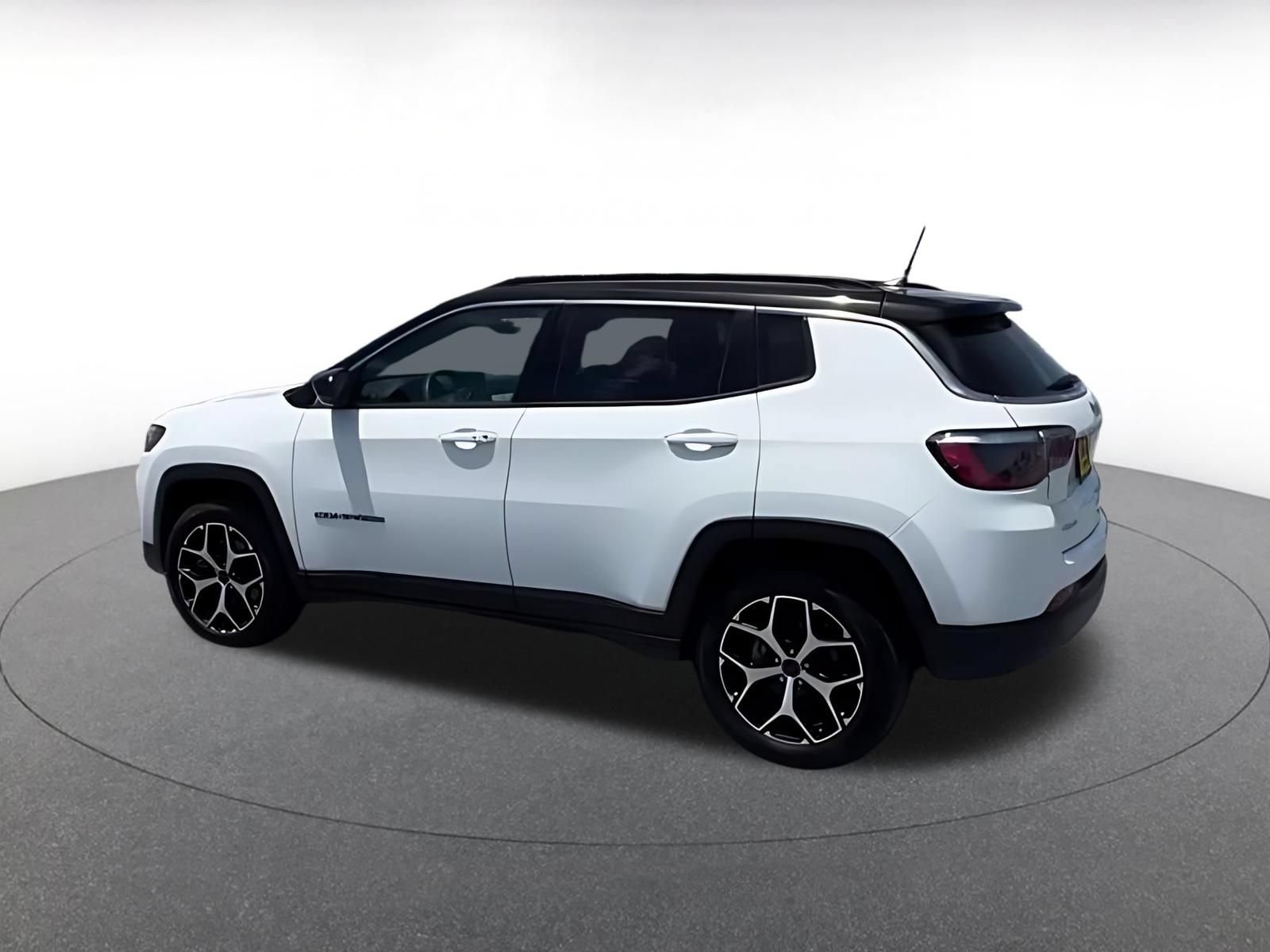 Thumbnail: 2025 Jeep Compass - 16