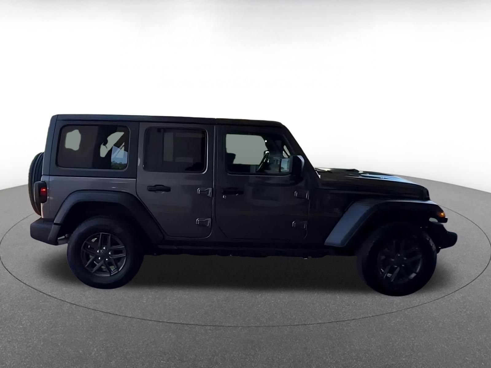 Thumbnail: 2025 Jeep Wrangler - 12