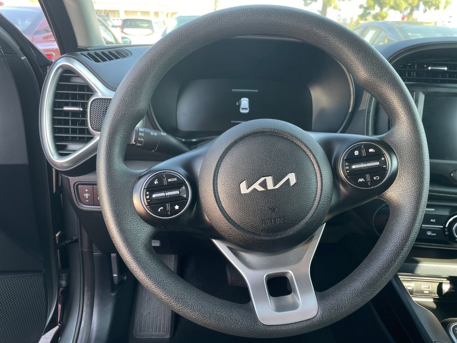 Thumbnail: 2025 Kia Soul - 32