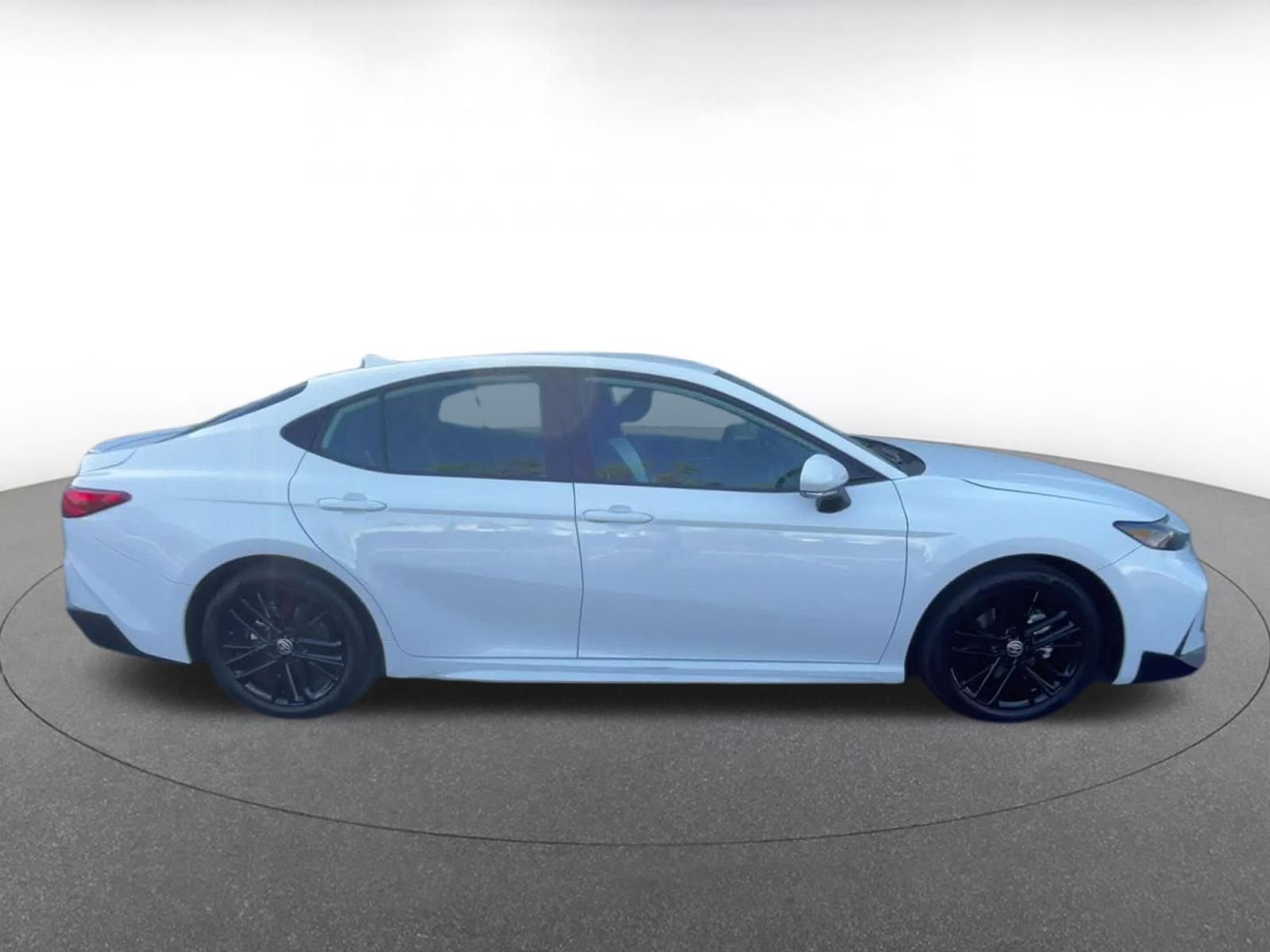 Thumbnail: 2025 Toyota Camry - 16