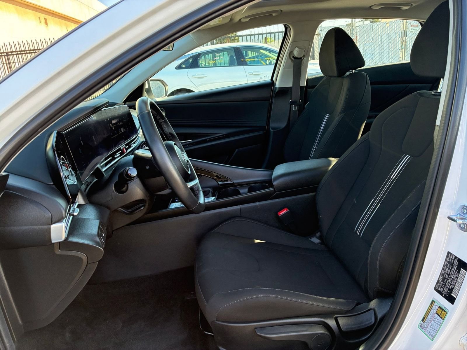 Thumbnail: 2025 Hyundai Elantra - 24