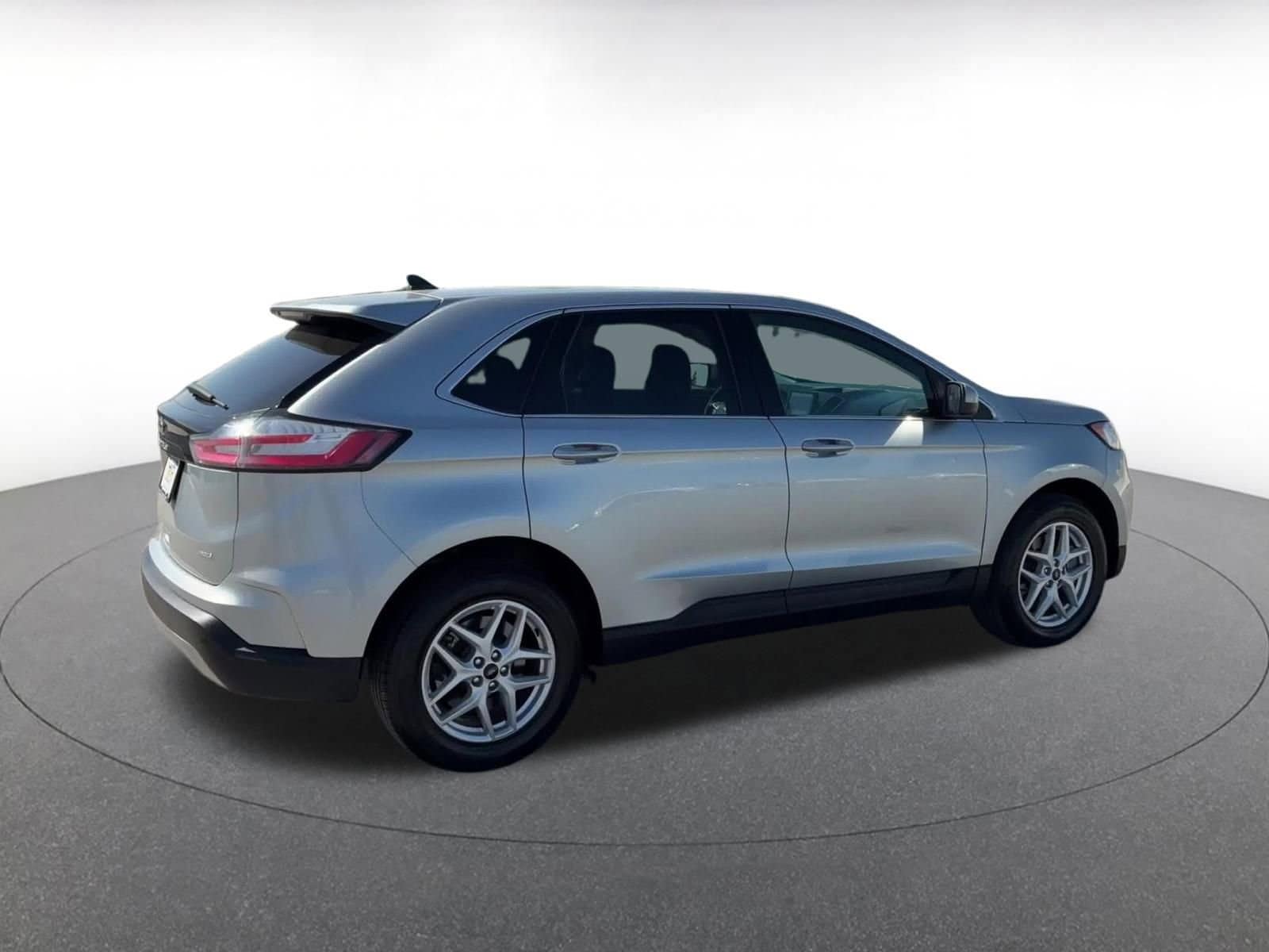 Thumbnail: 2024 Ford Edge - 15