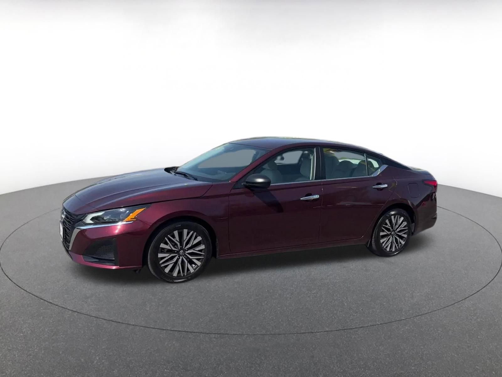 Thumbnail: 2025 Nissan Altima - 8