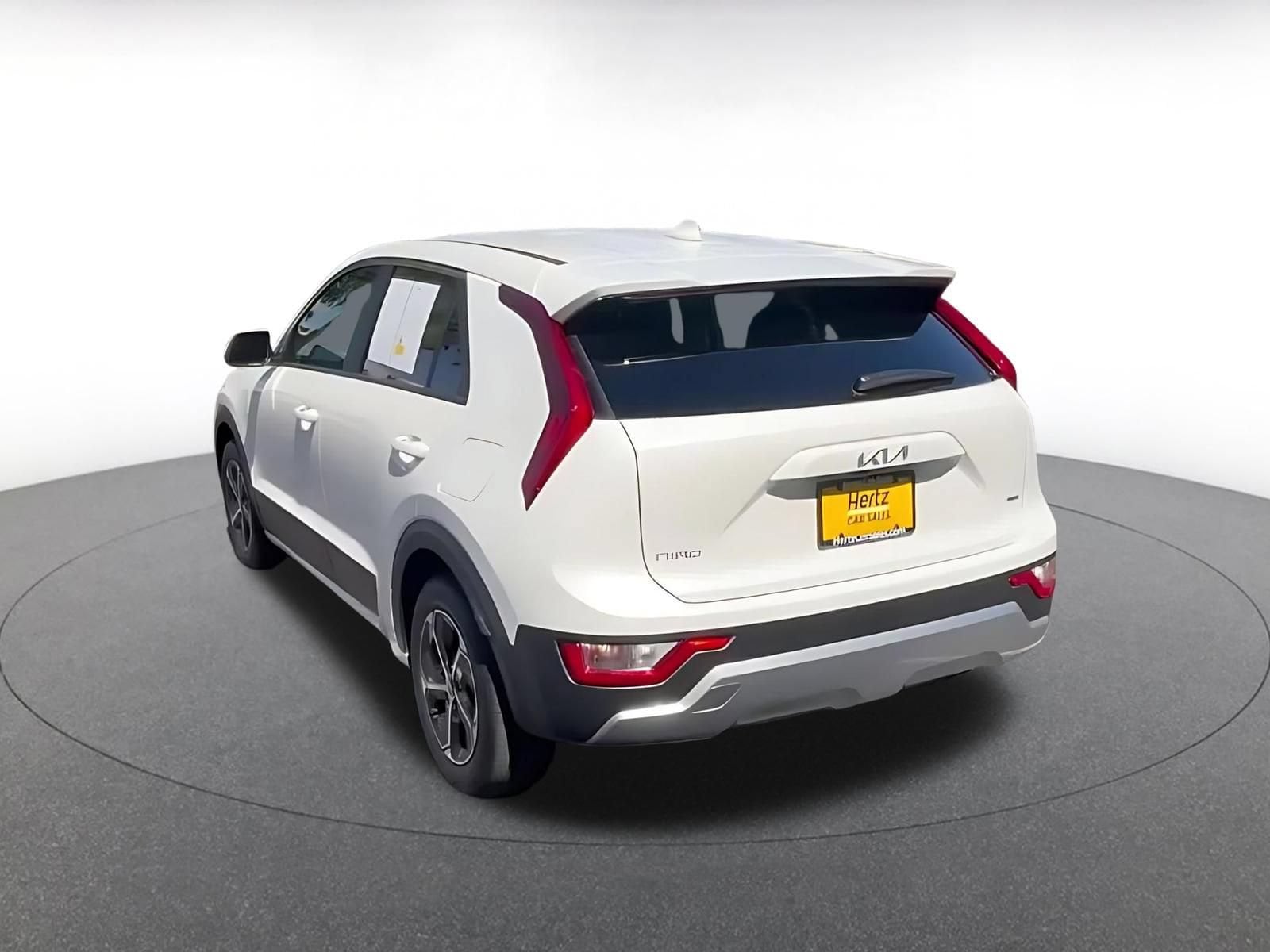 Thumbnail: 2026 Kia Niro - 11