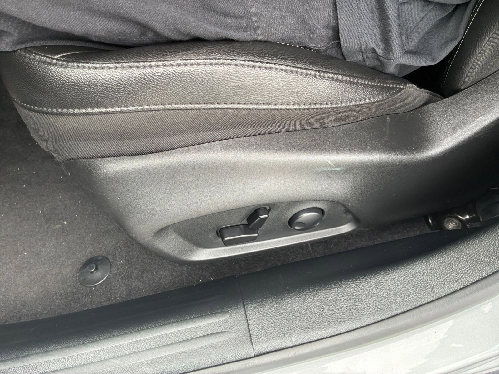 Thumbnail: 2025 Jeep Compass - 23