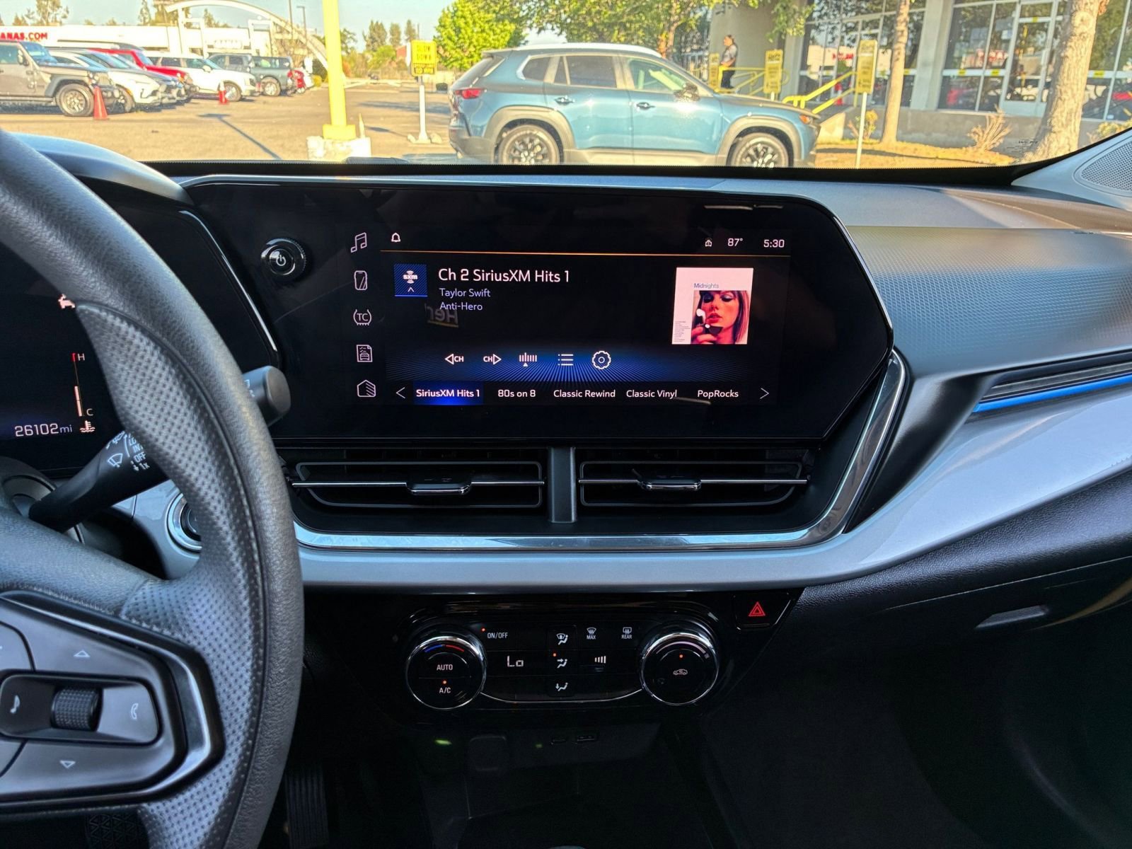 Thumbnail: 2025 Chevrolet Trax - 17