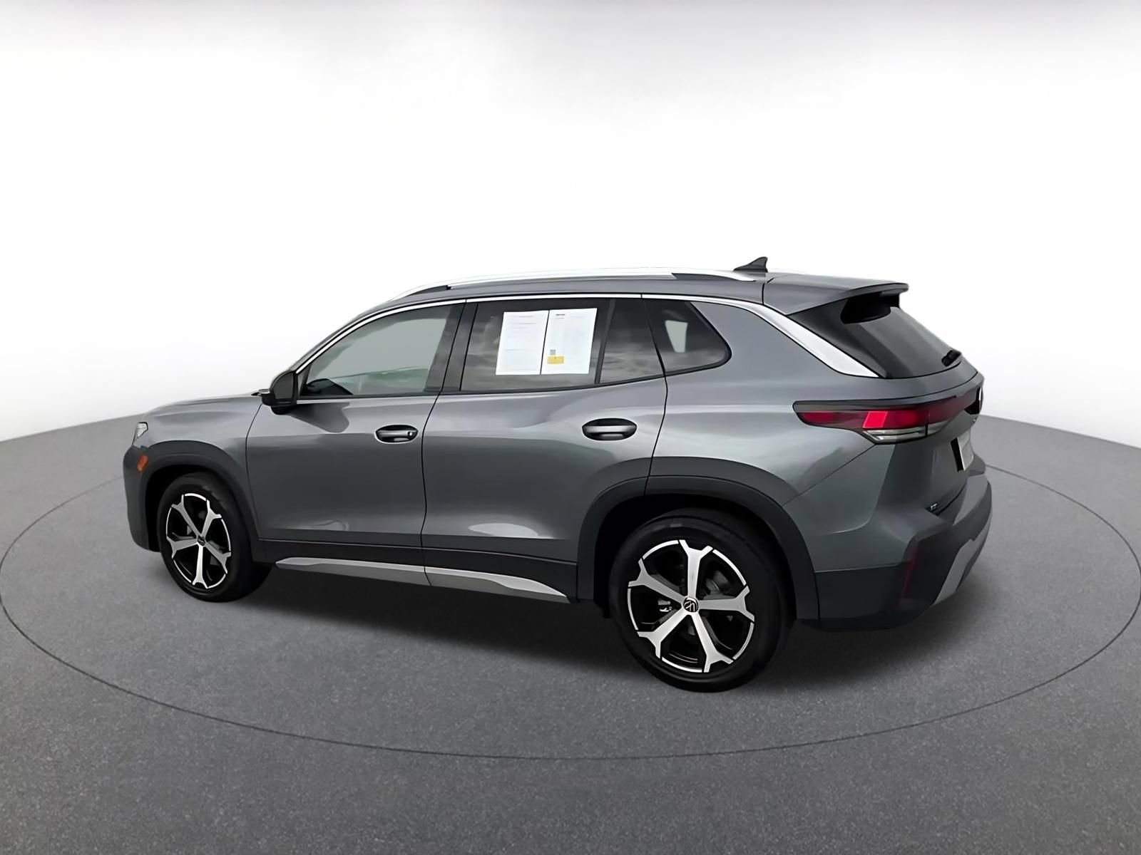 Thumbnail: 2026 Volkswagen Tiguan - 9