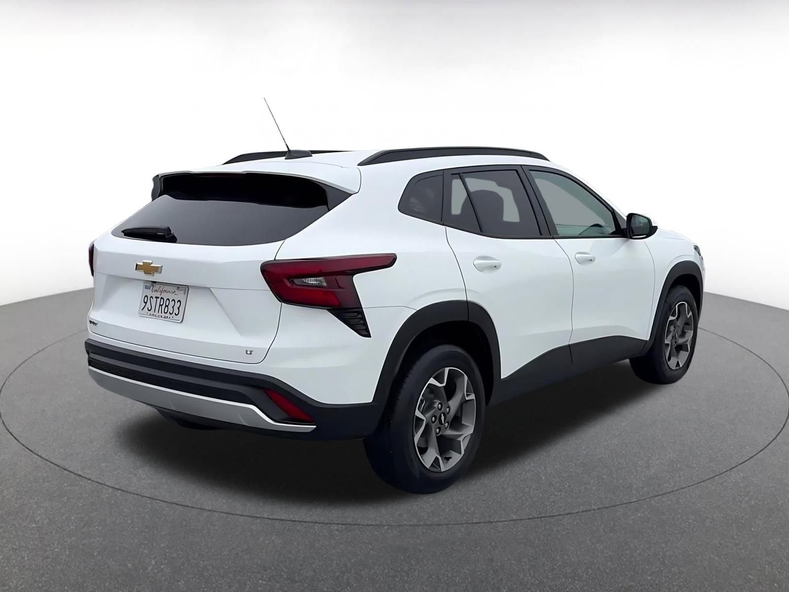 Thumbnail: 2025 Chevrolet Trax - 14