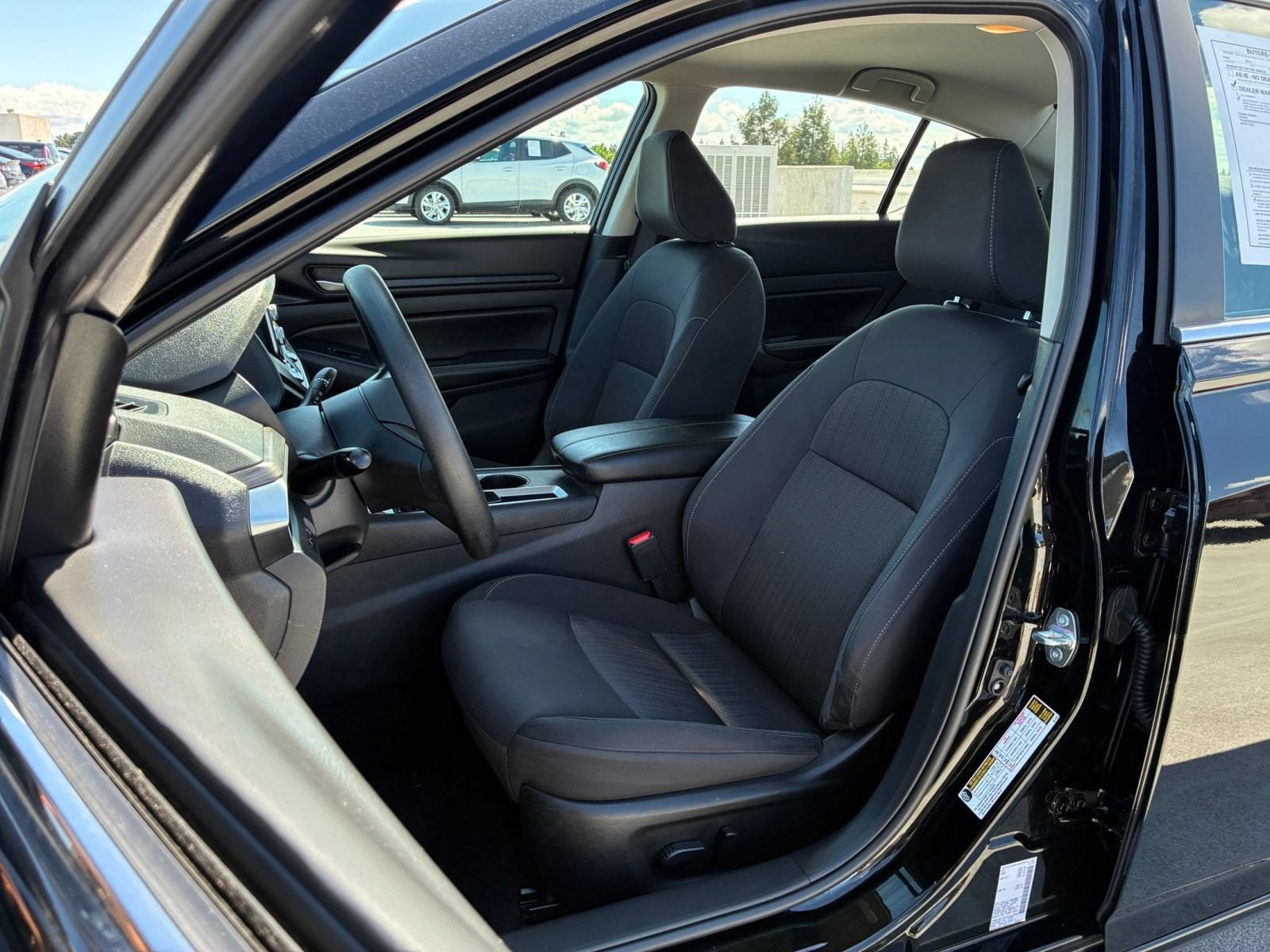 Thumbnail: 2025 Nissan Altima - 25