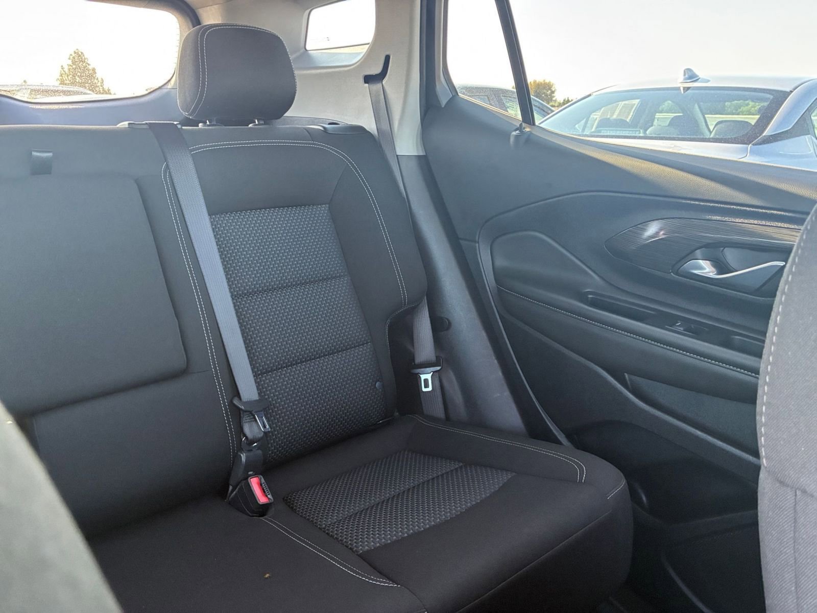 2024 GMC Terrain SLE - Photo 36
