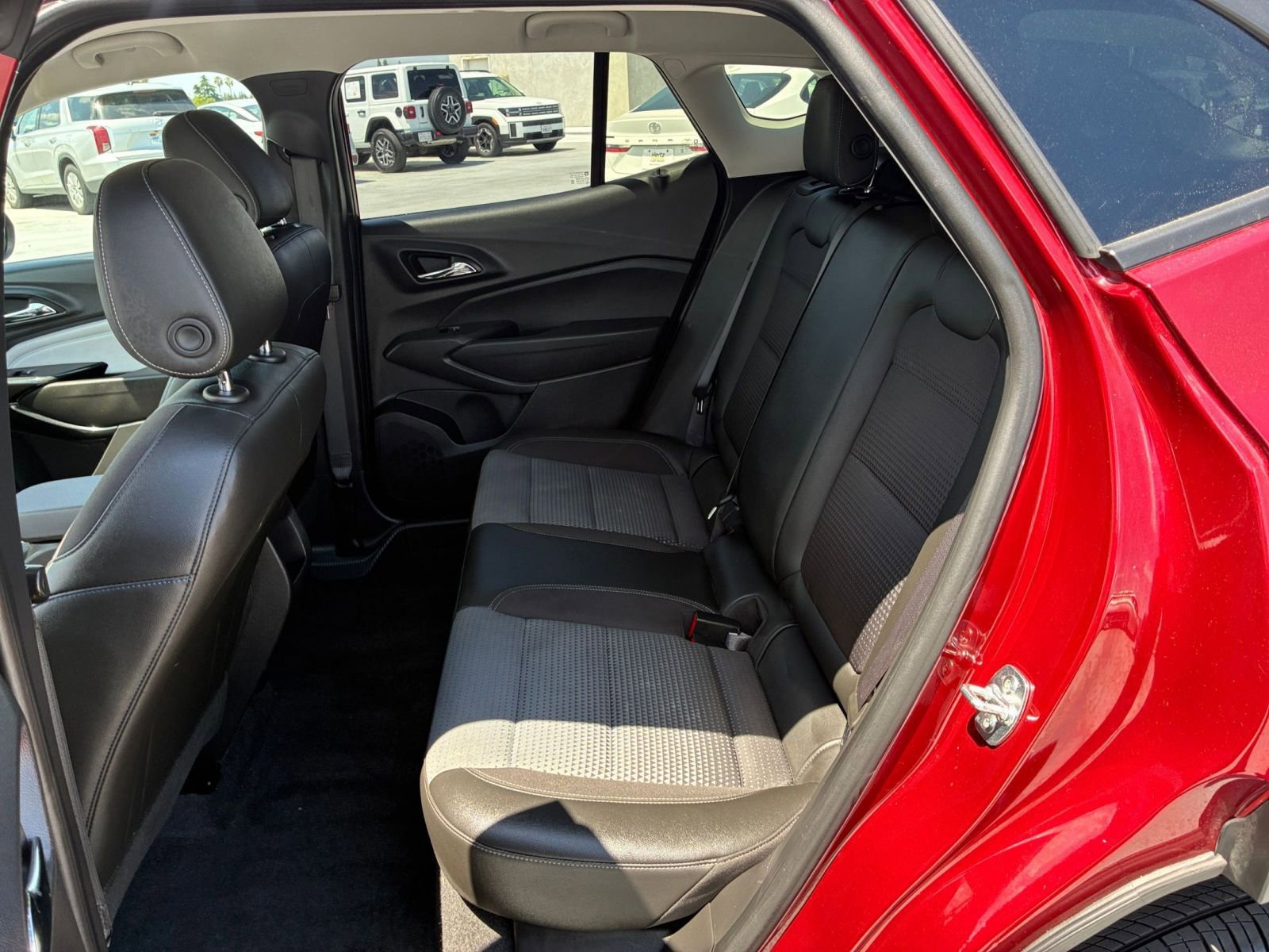 Thumbnail: 2025 Chevrolet Trax - 24