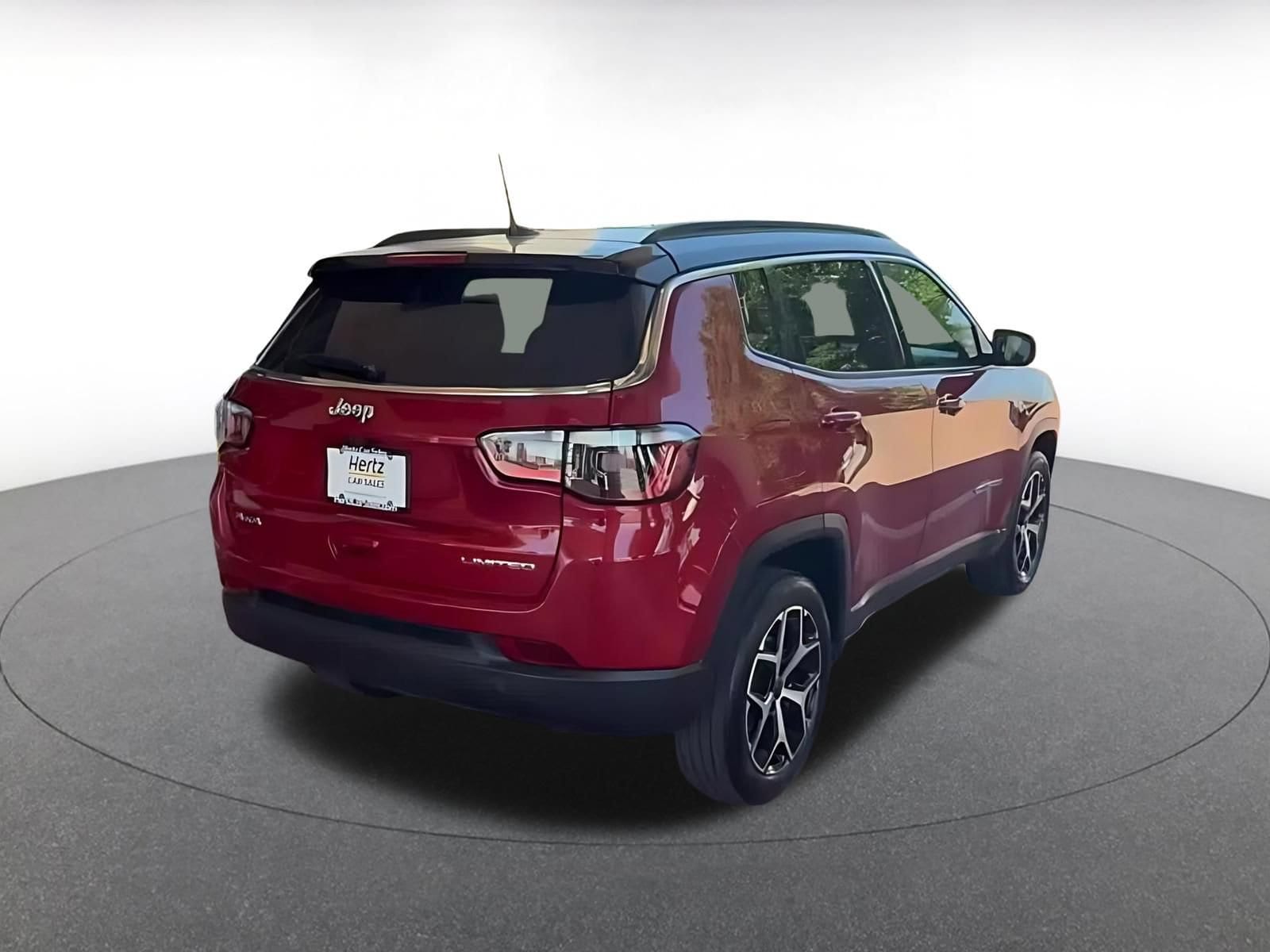 Thumbnail: 2025 Jeep Compass - 9